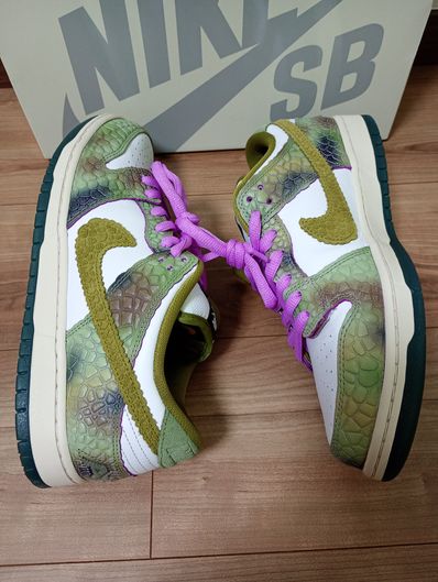 Alexis Sablone × Nike SB Dunk Low Pro "White and Pacific Moss"
