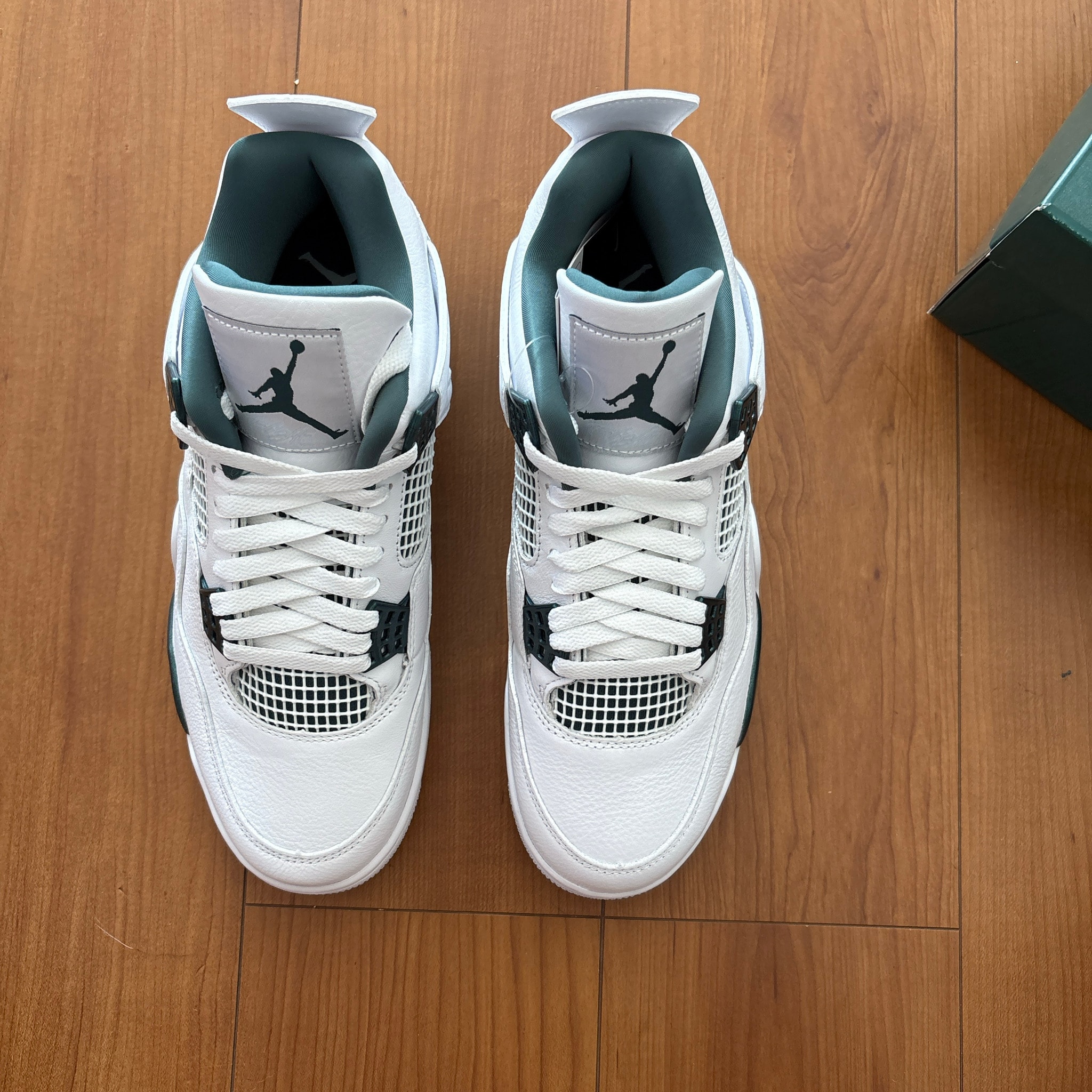Nike Air Jordan 4 Retro "Oxidized Green"