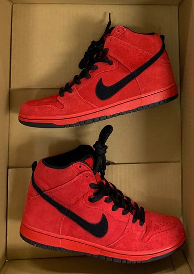 Nike SB Dunk High "Red Devil"