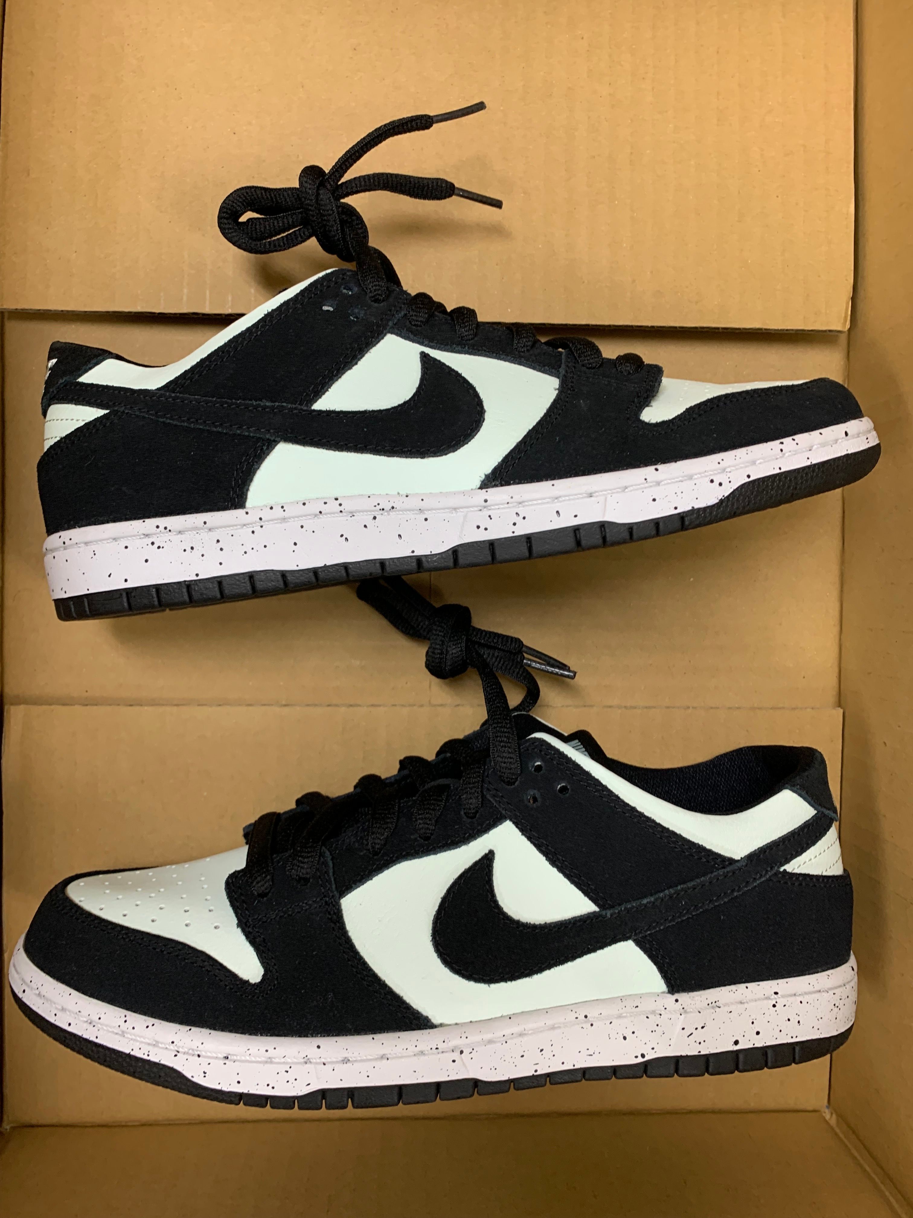 Nike SB Dunk Low "Barely Green"