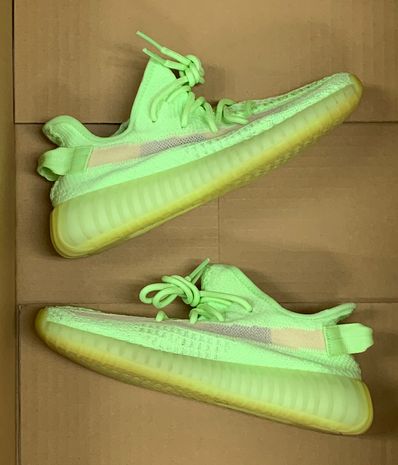 Adidas yeezy glow 2024 in the dark xylophone