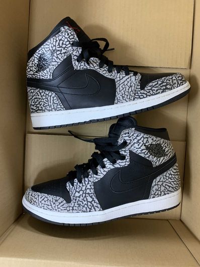 Nike Air Jordan 1 Retro High "Un-Supreme"