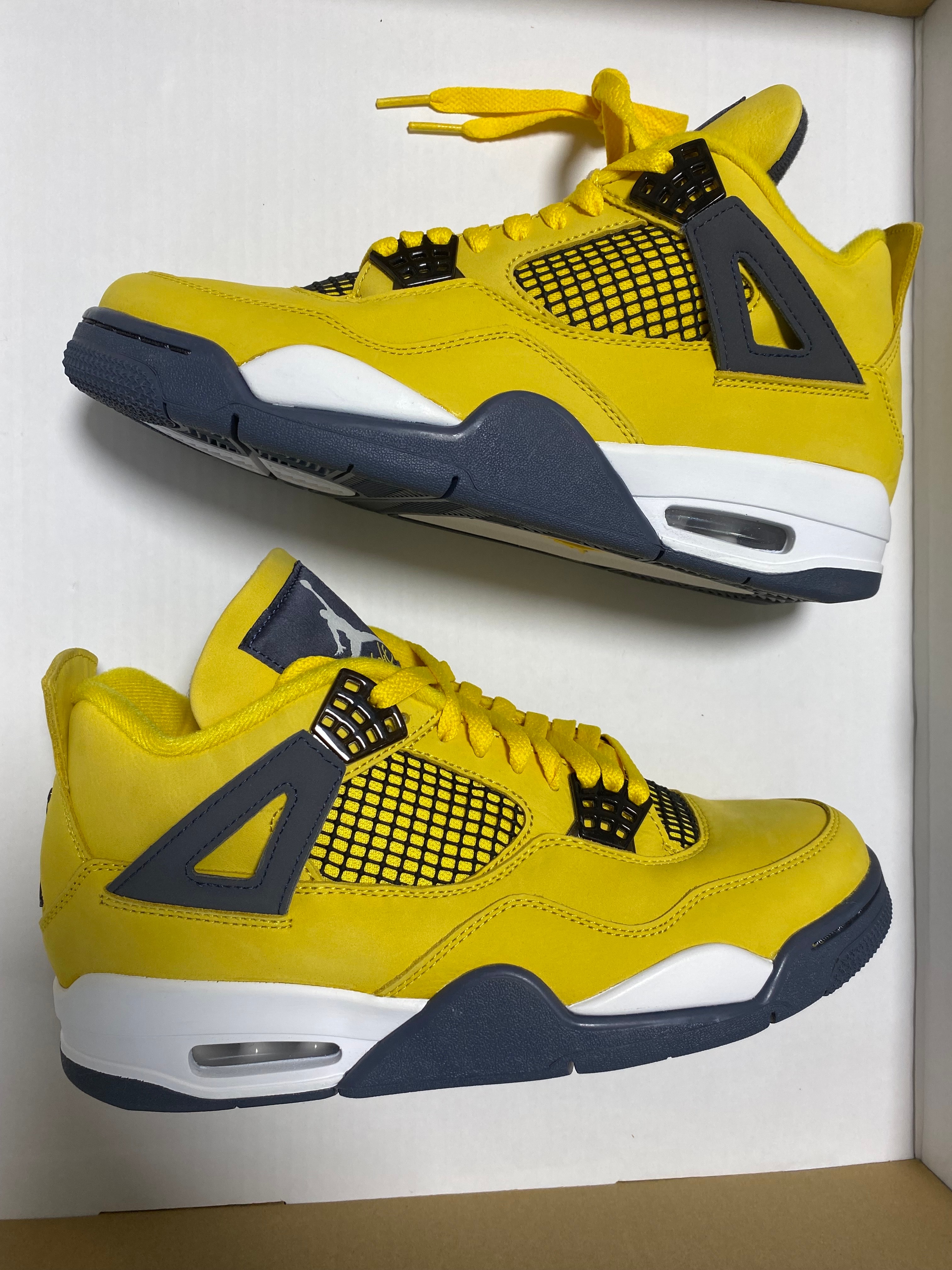 Nike Air Jordan 4 "Tour Yellow"