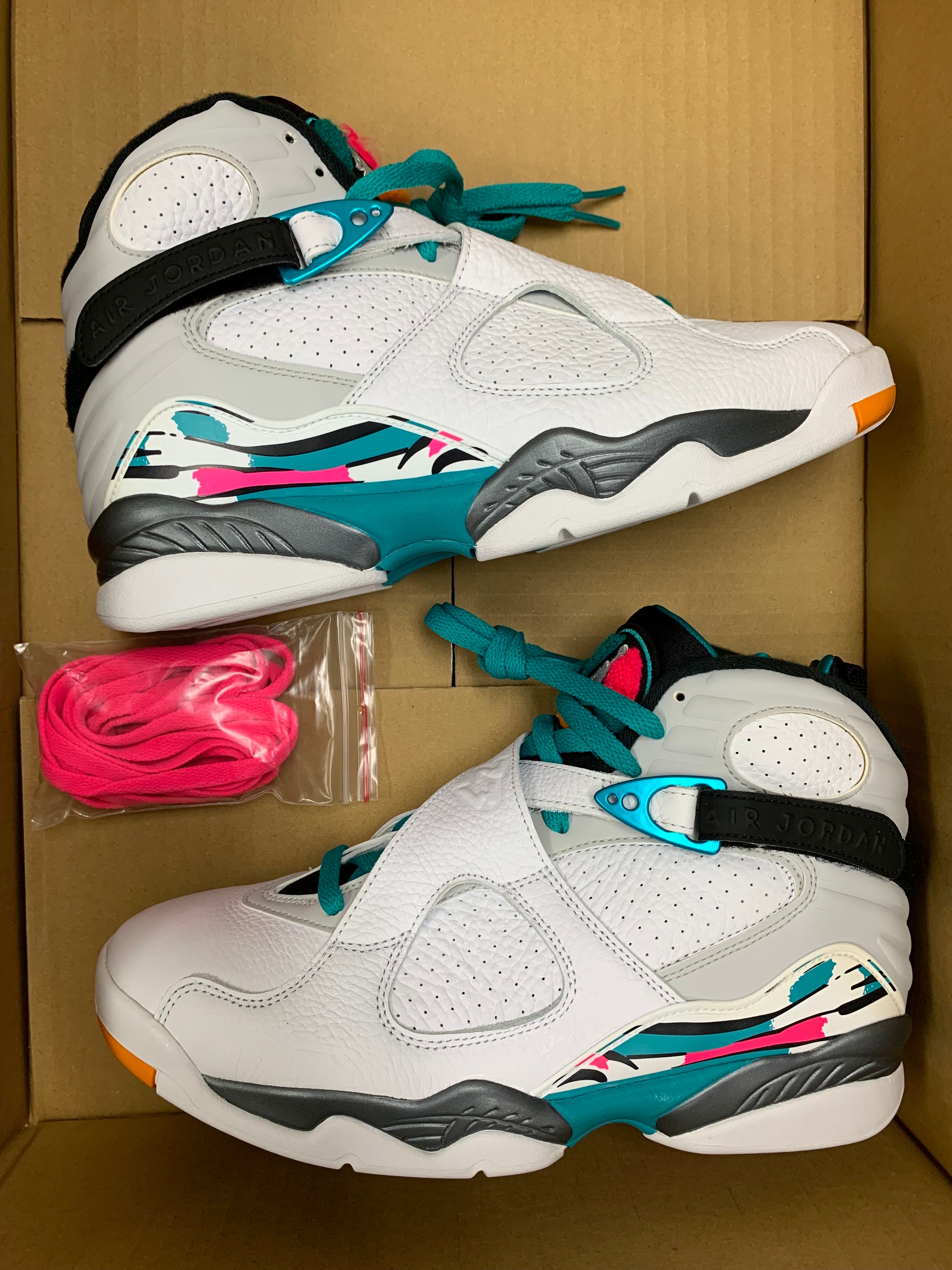 NIKE AIR JORDAN 8 RETRO "SOUTH BEACH"