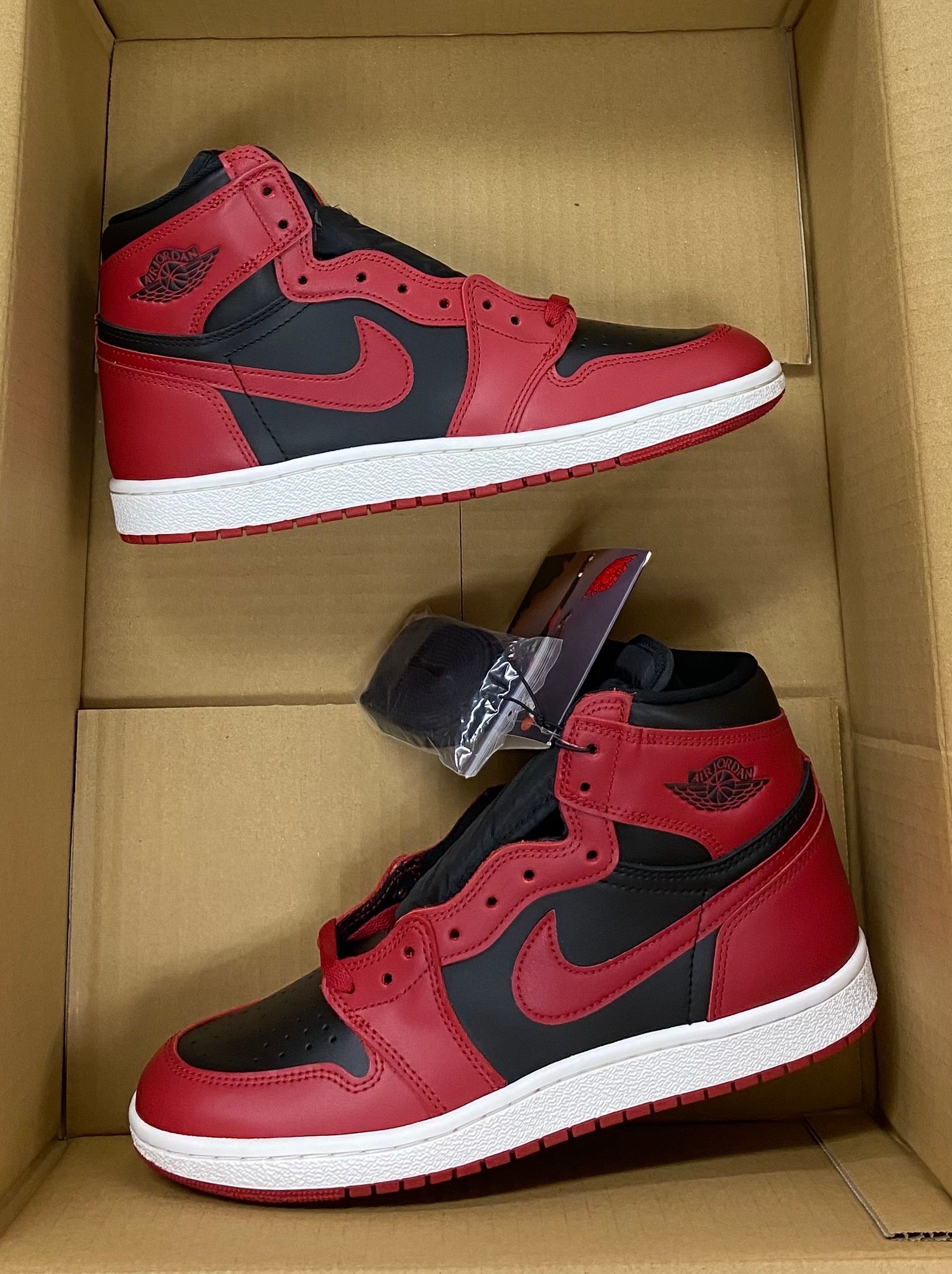 Nike Air Jordan 1 High ’85 "Varsity Red"