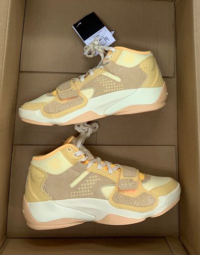 Nike Jordan Zion 2 "Full Moon"