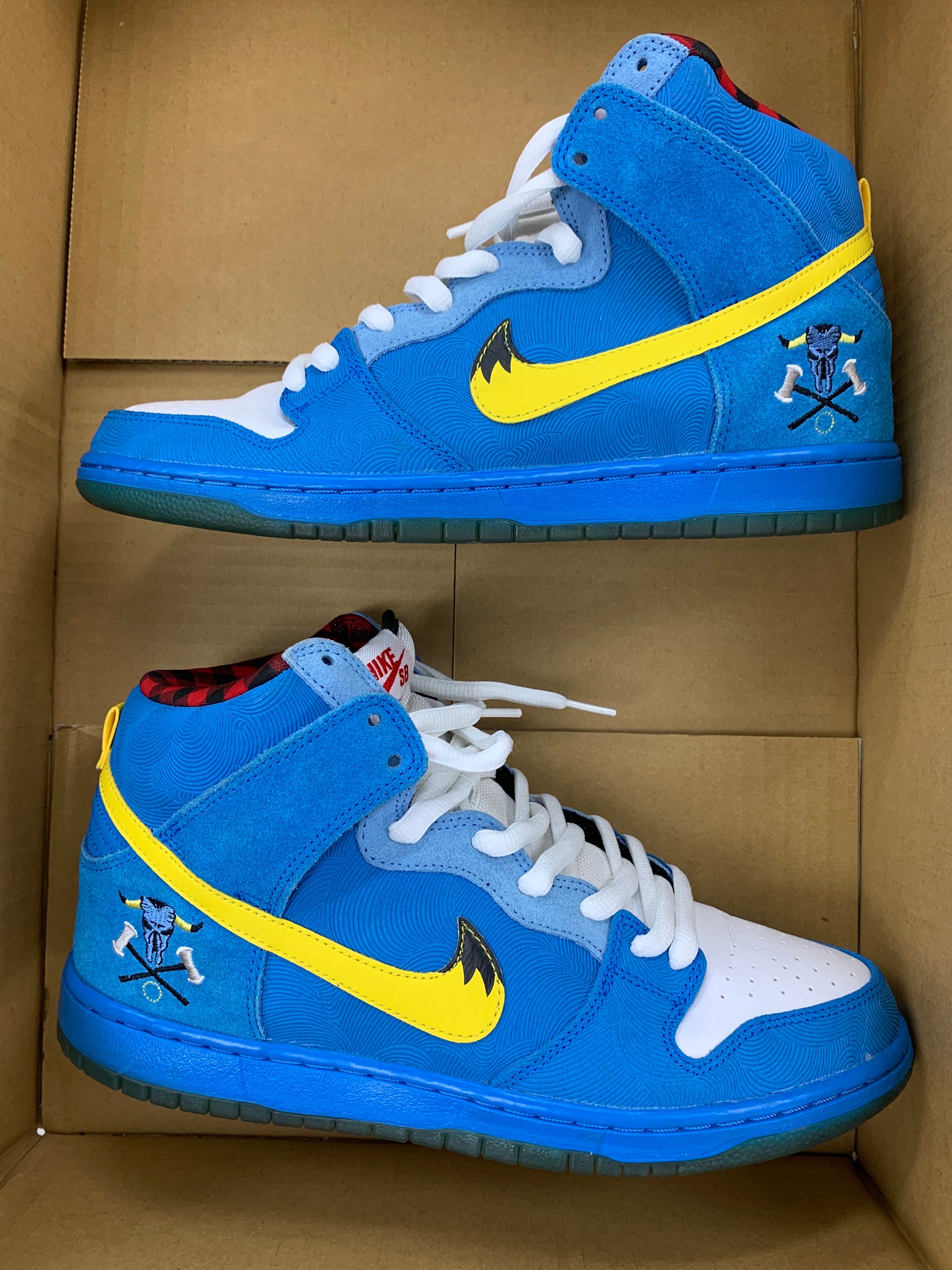 Nike Dunk SB High "Familia Blue"