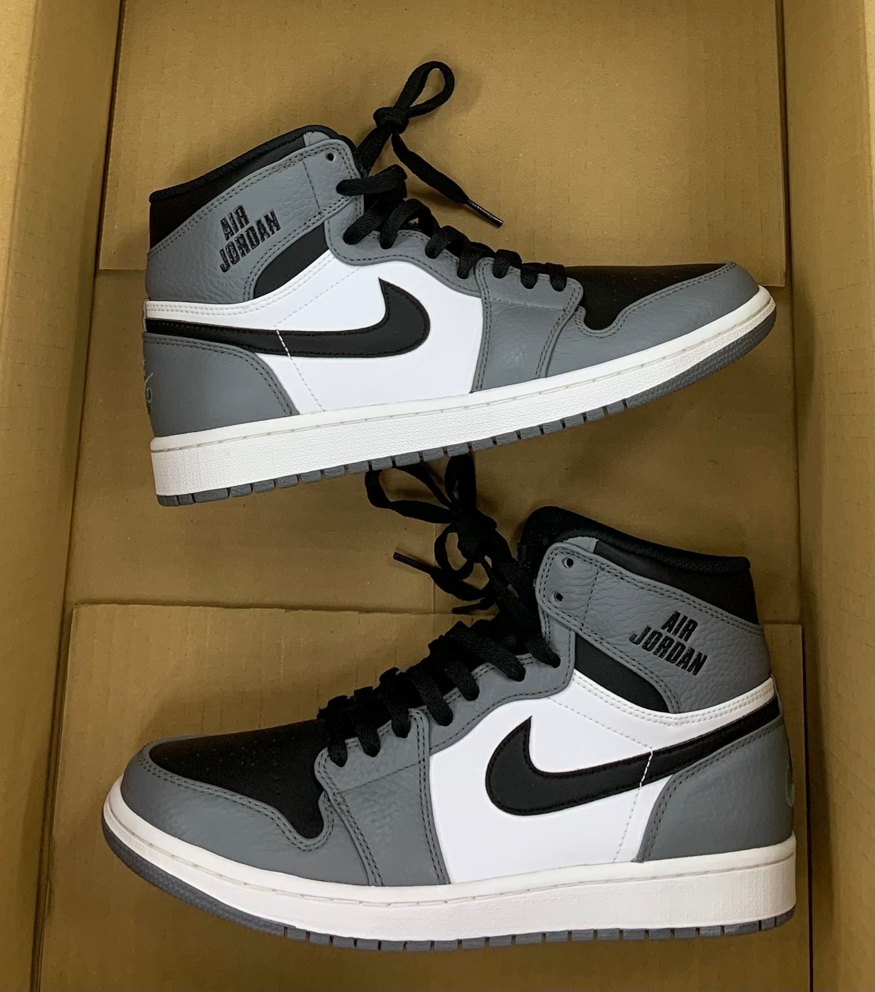 Nike Air Jordan 1 Retro High "Grey/Black-White"