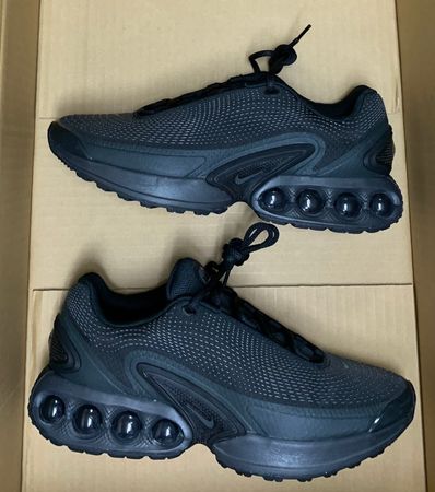 Nike Air Max DN "Black and Dark Smoke Grey"