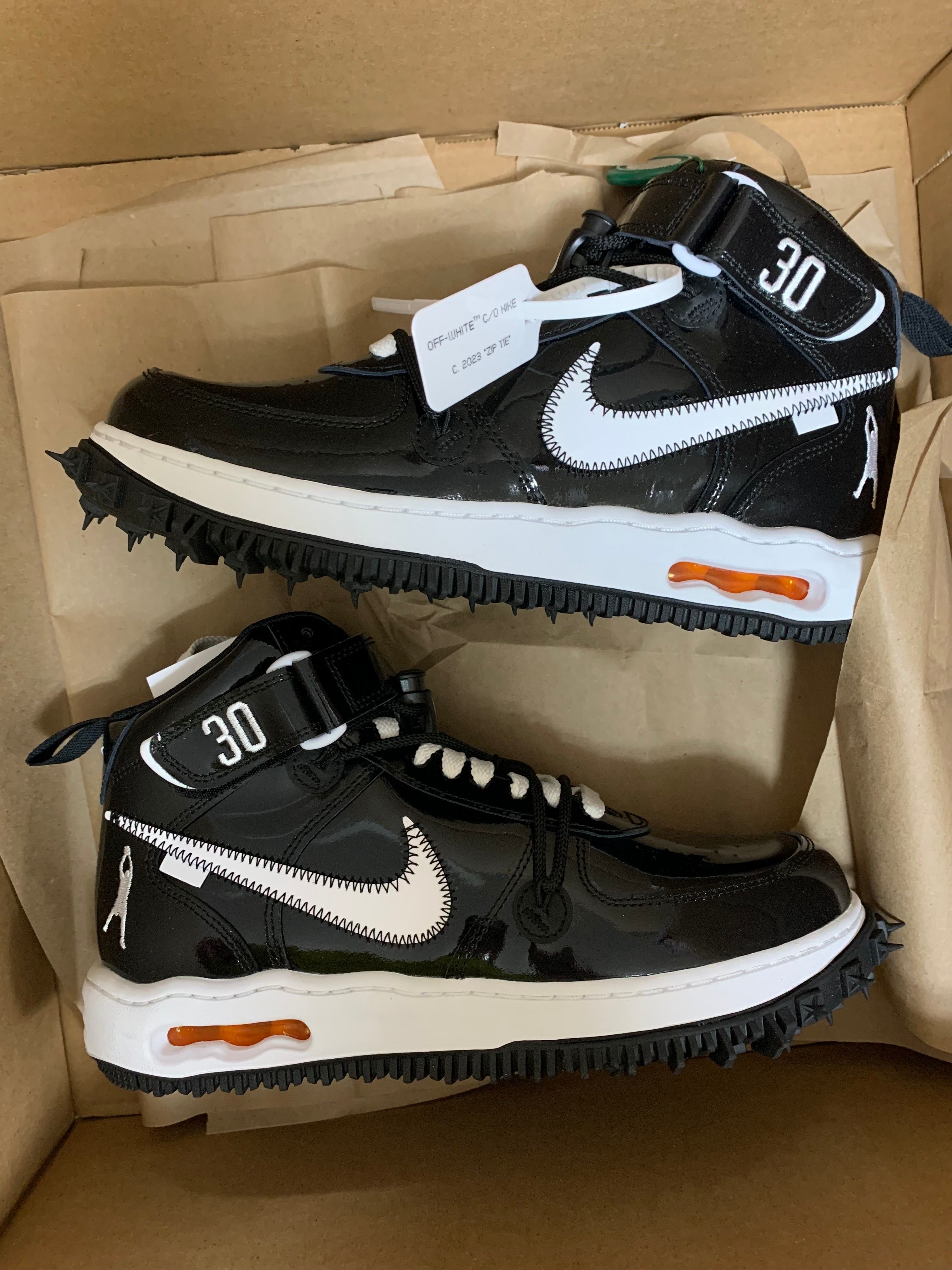 Off-White × Nike Air Force 1 Mid "Sheed"