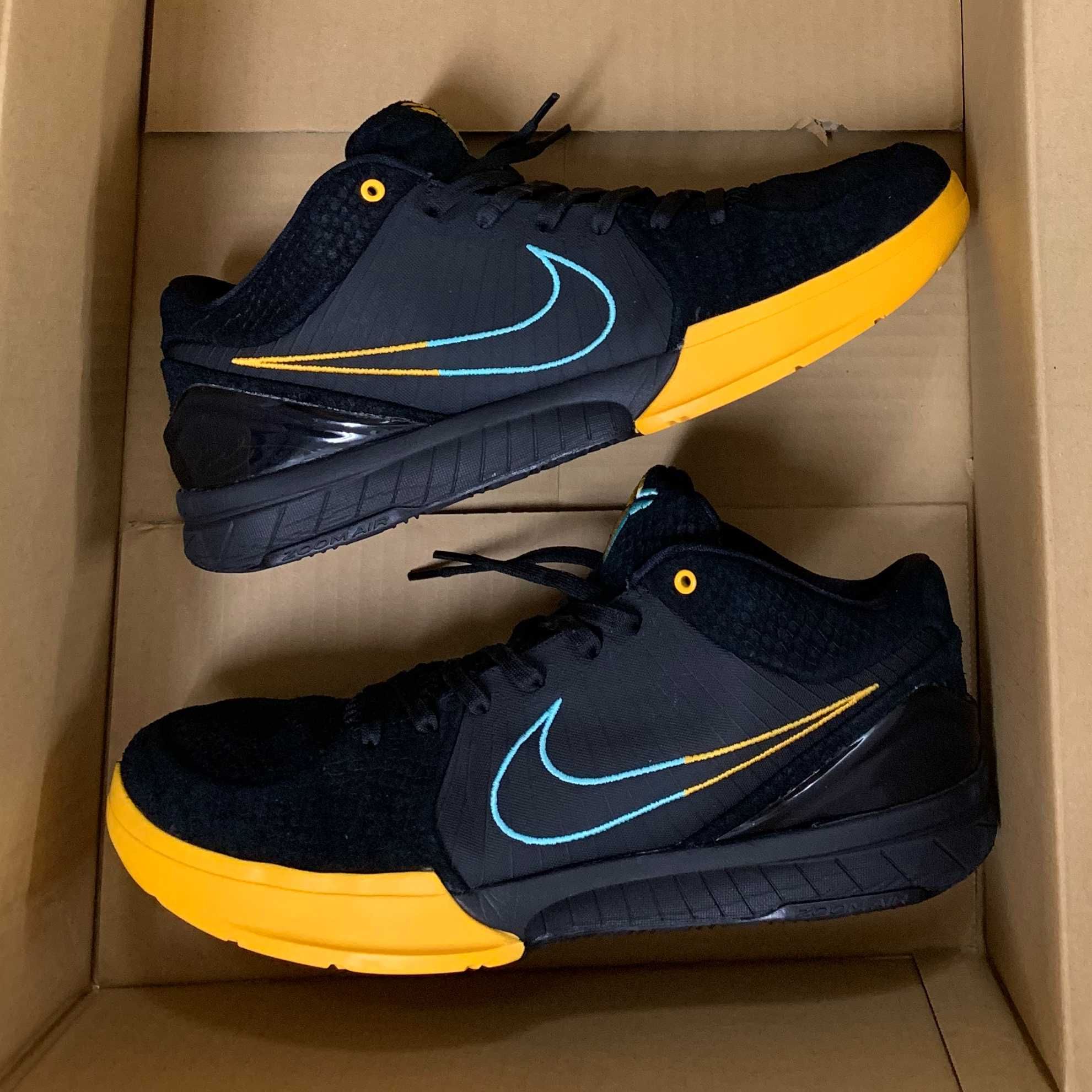 NIKE ZOOM KOBE 4 PROTRO "BLACK SNAKE TEXTURE"