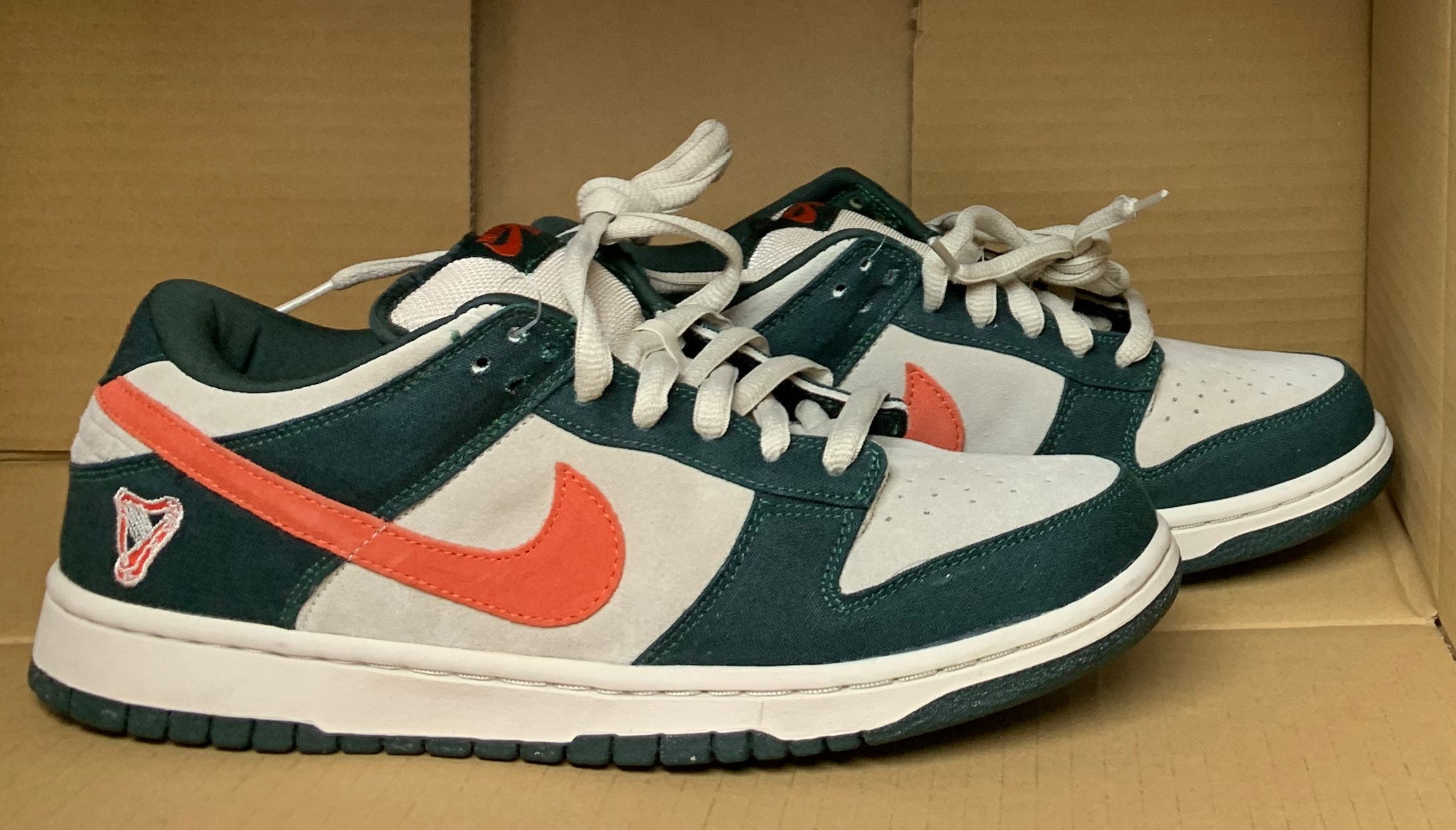 Nike SB Dunk Low "Eire"