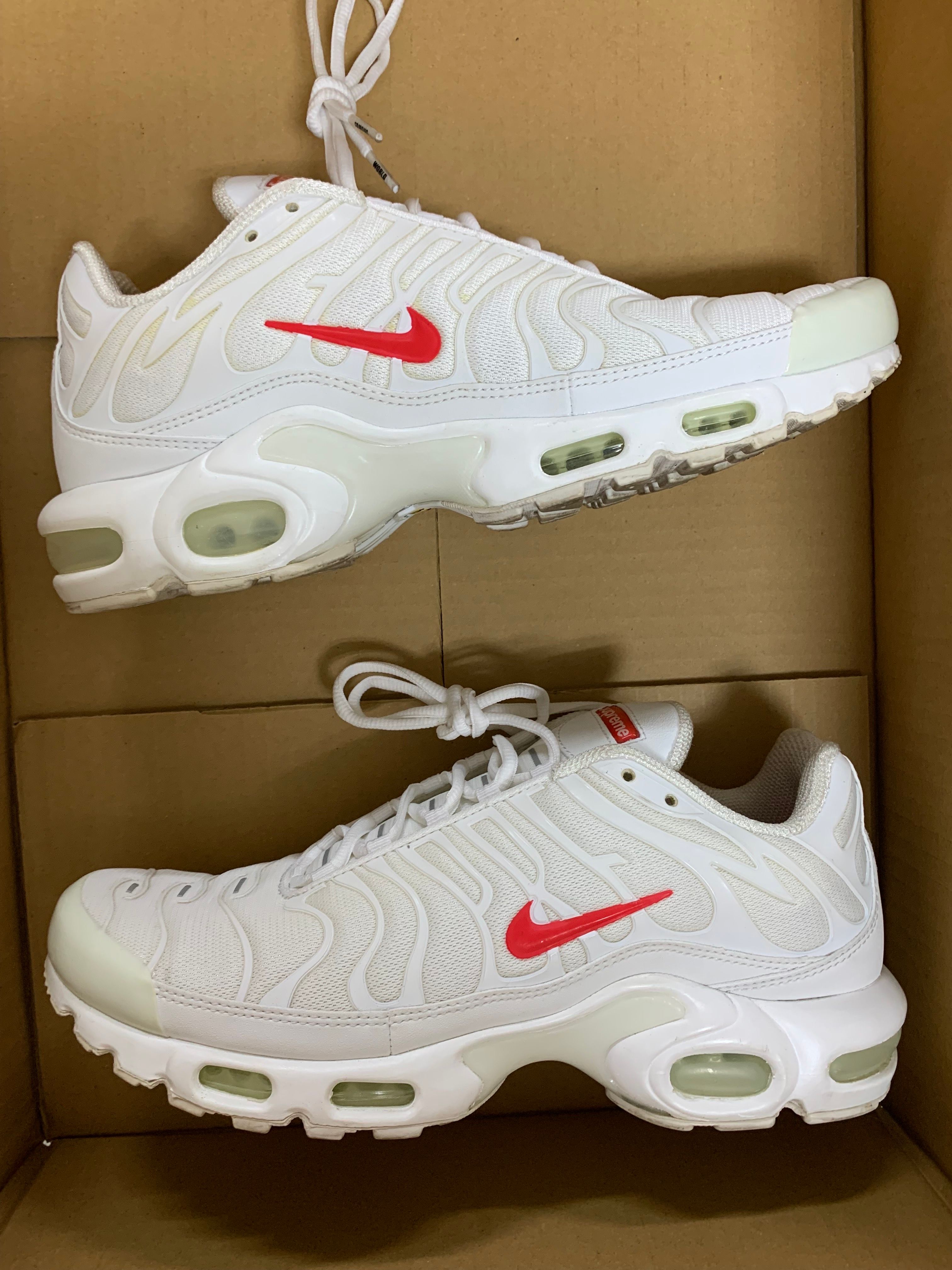 Supreme x Nike Air Max Plus TN "White/Speed Red"