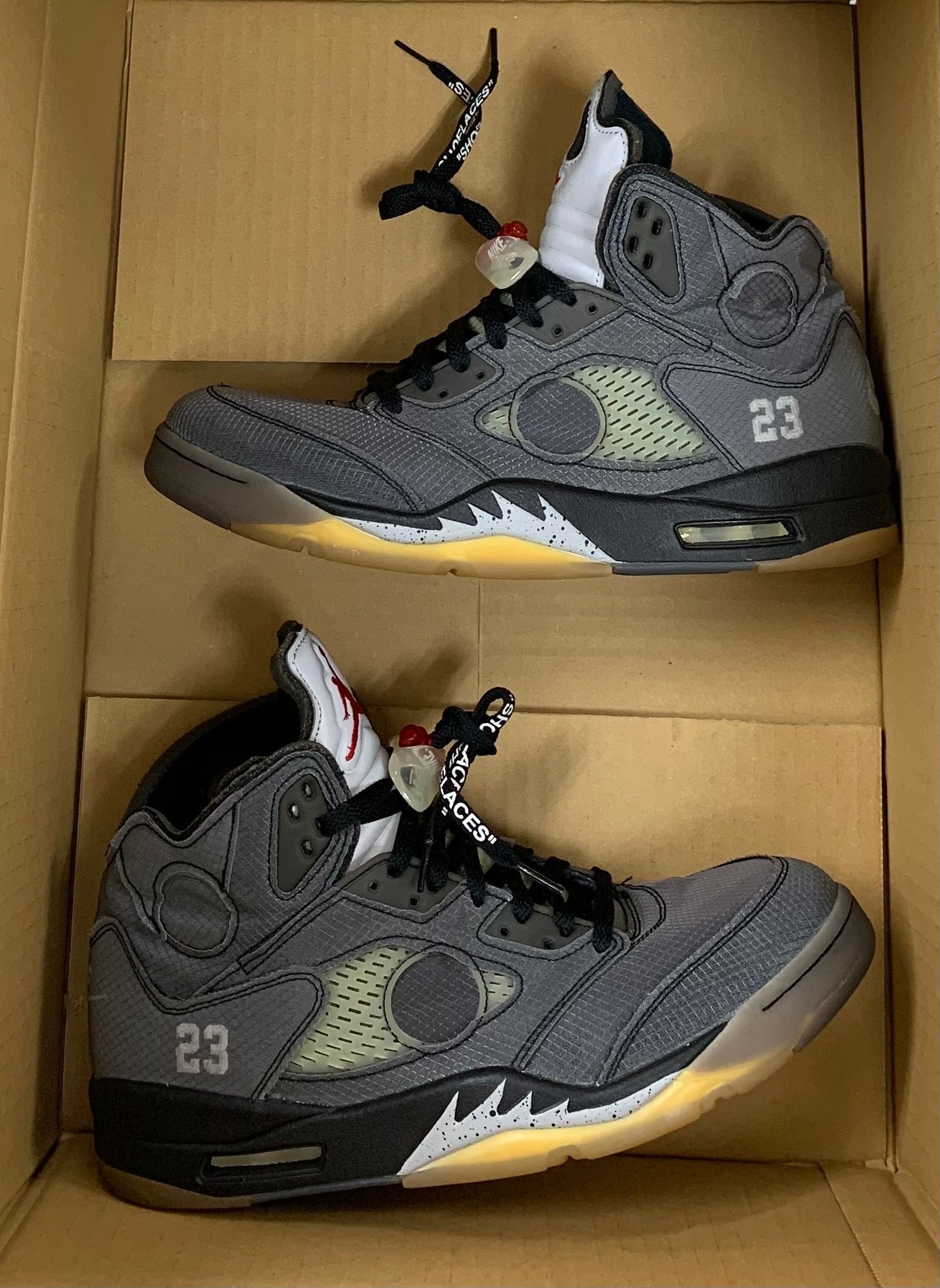 Off-White × Nike Air Jordan 5 "Black/Muslin/Fire Red"