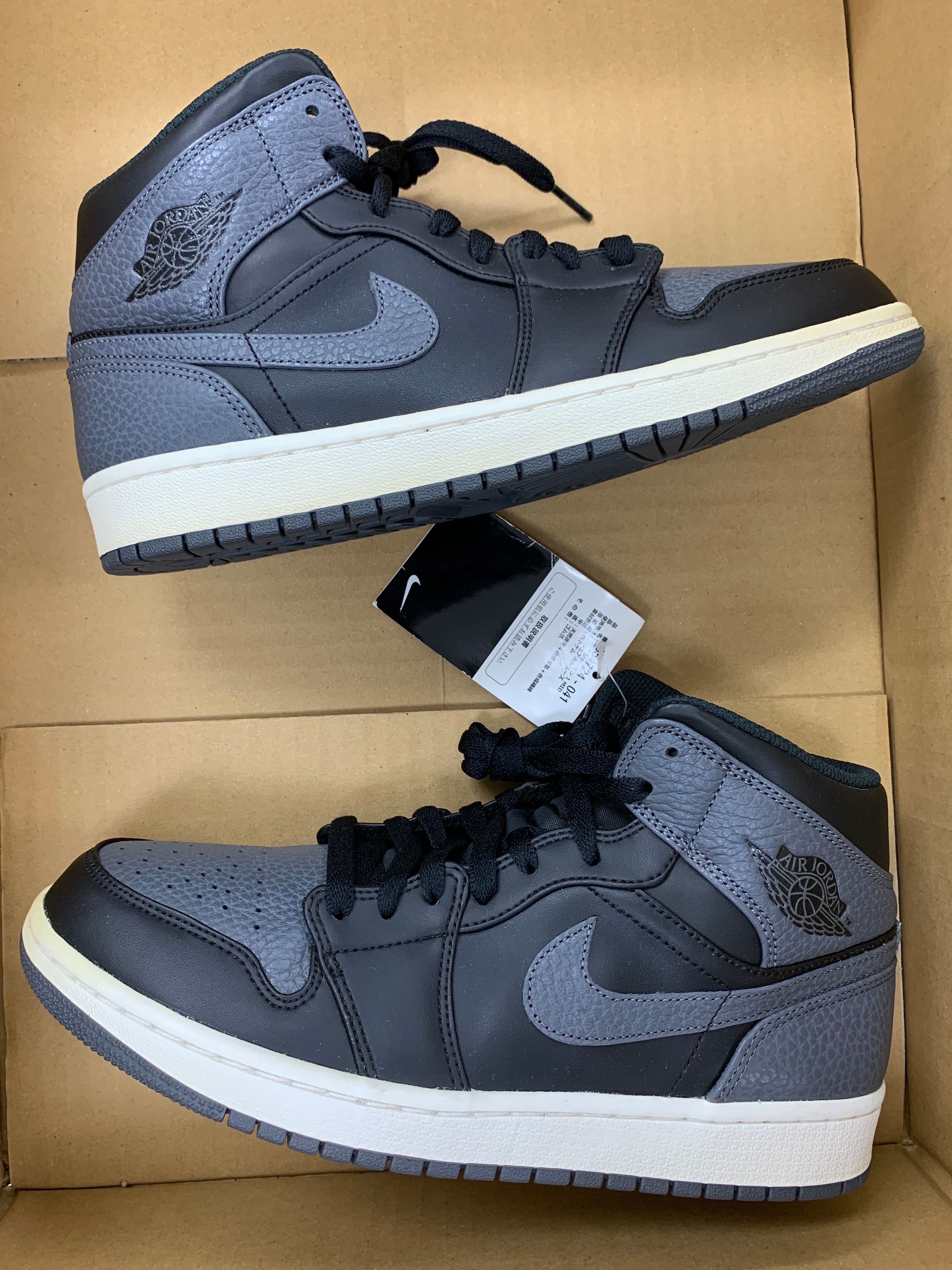 NIKE AIR JORDAN 1 RETRO MID BLACK DARK GREY