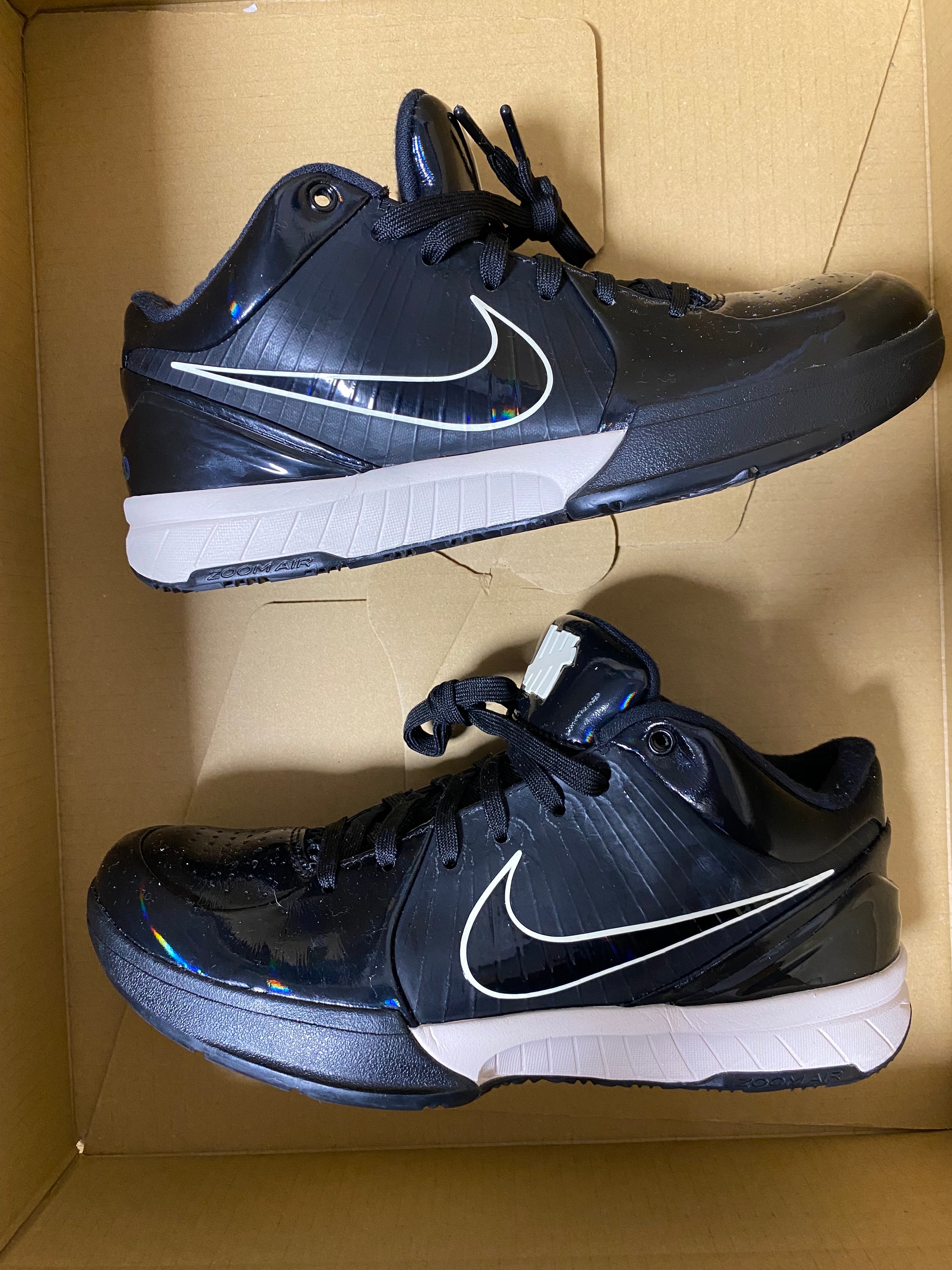 UNDEFEATED × Nike Kobe 4 Protro "Black Mamba"