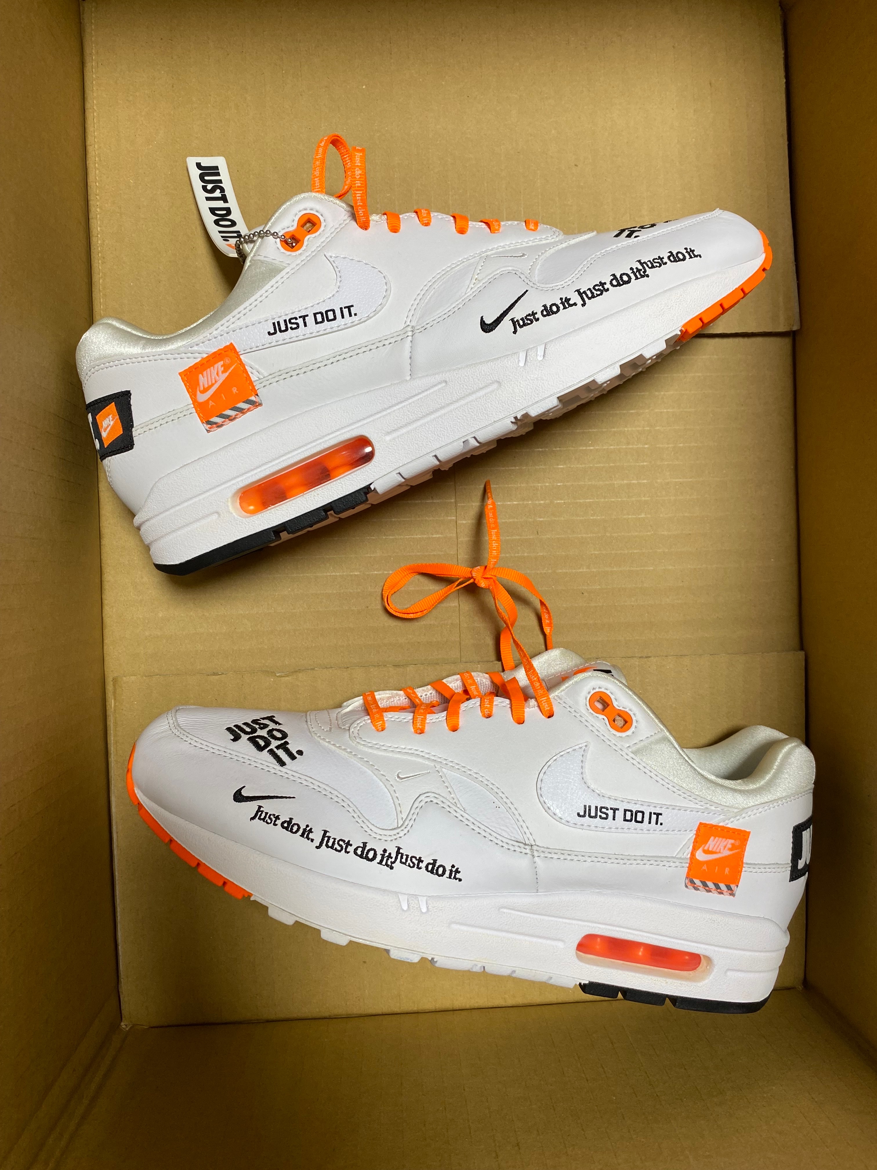NIKE AIR MAX 1 WHITE JUST DO IT COLLECTION