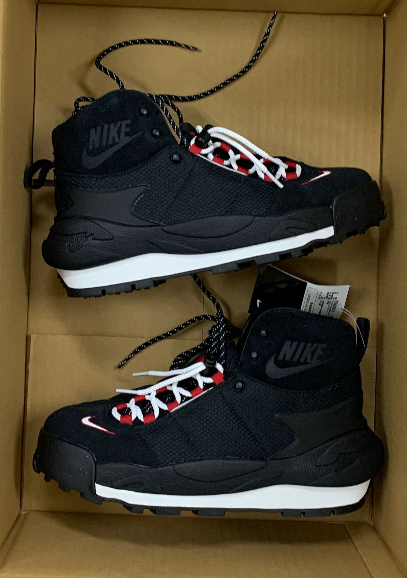 sacai × Nike Magmascape "Black"