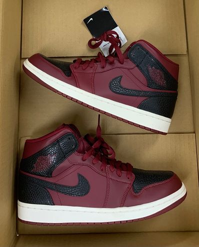 NIKE AIR JORDAN 1 RETRO MID TEAM RED BLACK