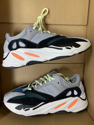 adidas YEEZY Boost 700 "Wave Runner"