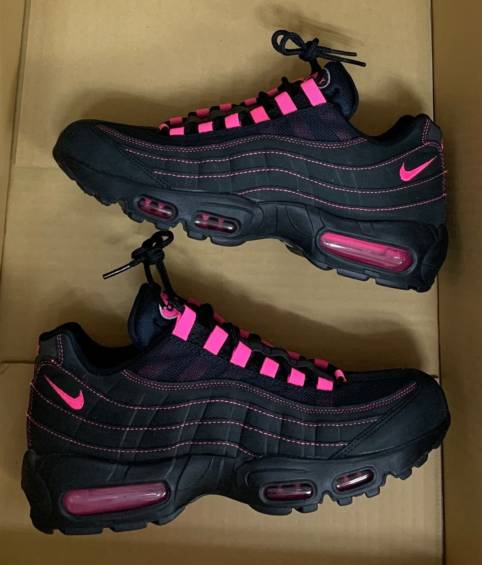 Nike Air Max 95 "Black/Pink"
