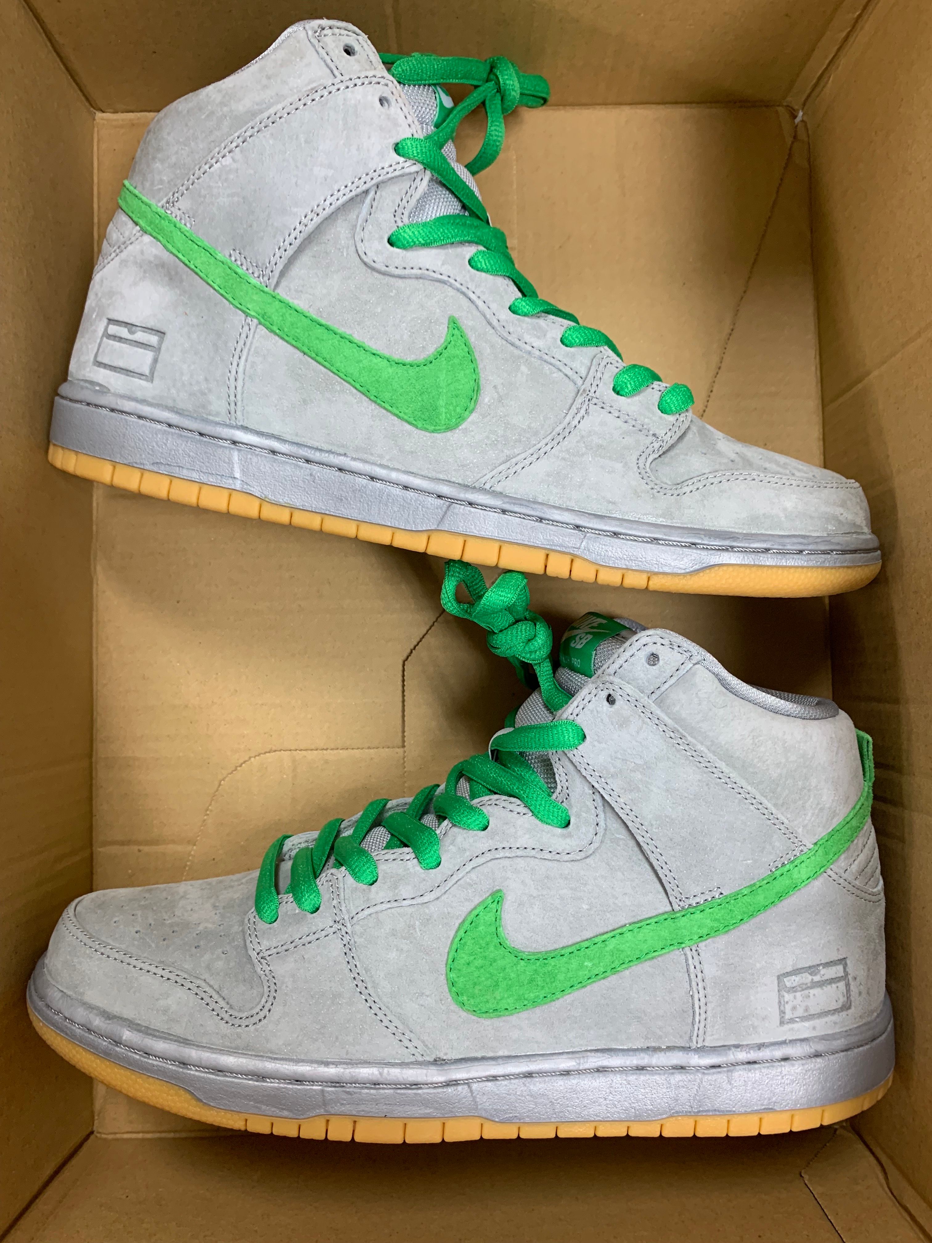 Nike SB Dunk High "Silver Box"