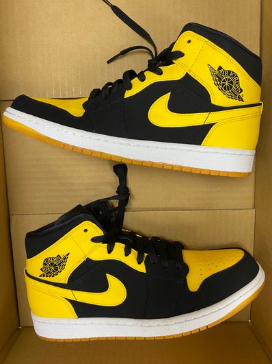 Nike Air Jordan 1 Retro Mid "New Love" (2017)