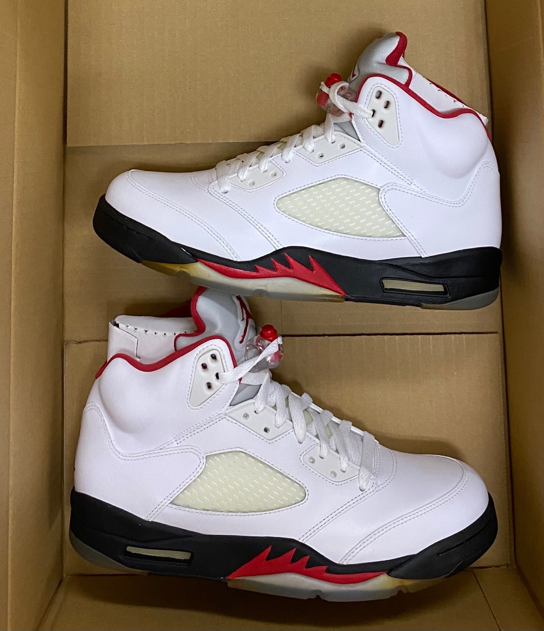 Nike Air Jordan 5 Retro "Fire Red" (2013)