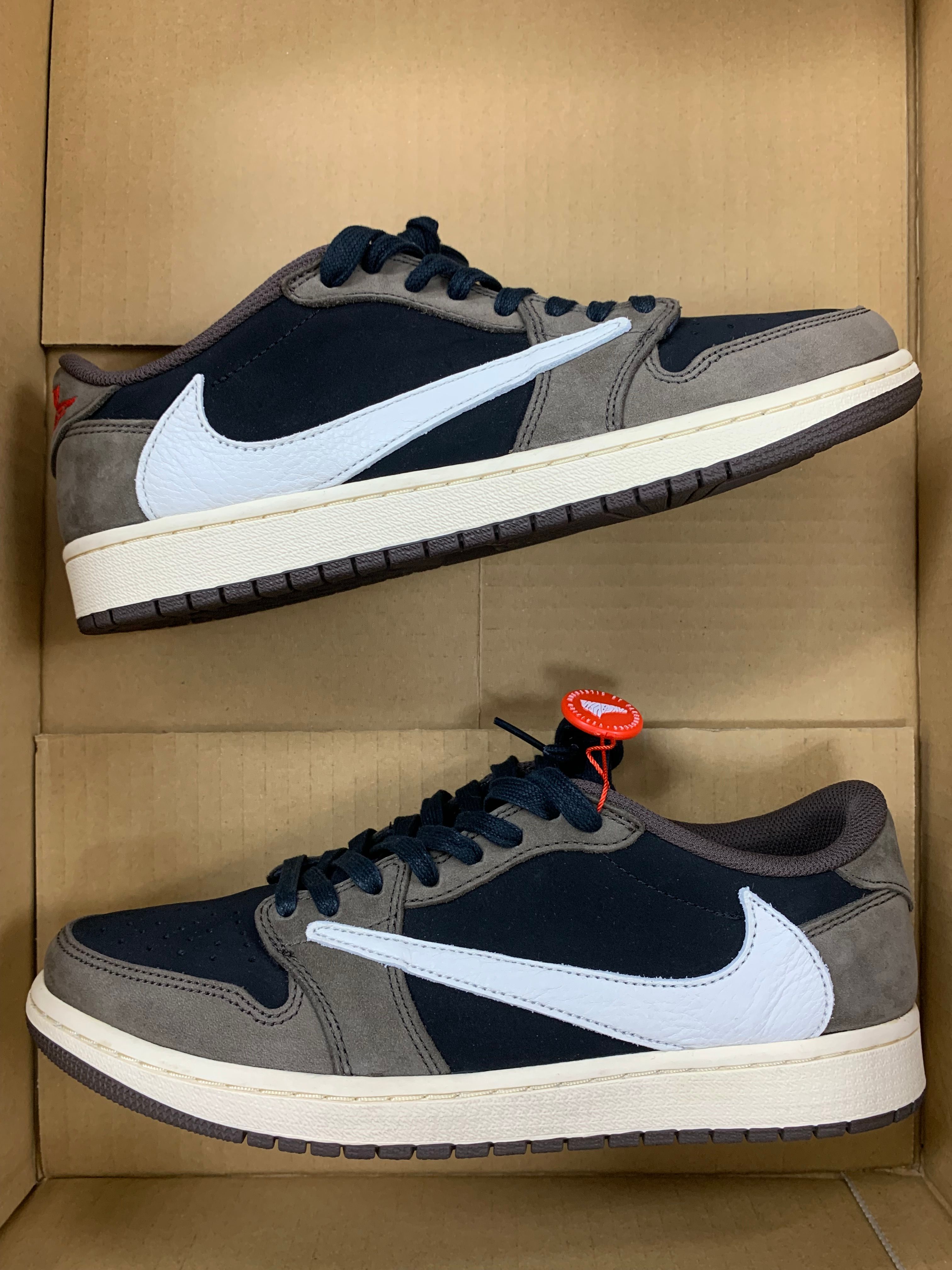 Travis Scott × Nike Air Jordan 1 Low OG SP-T  "Black/Dark Mocha"