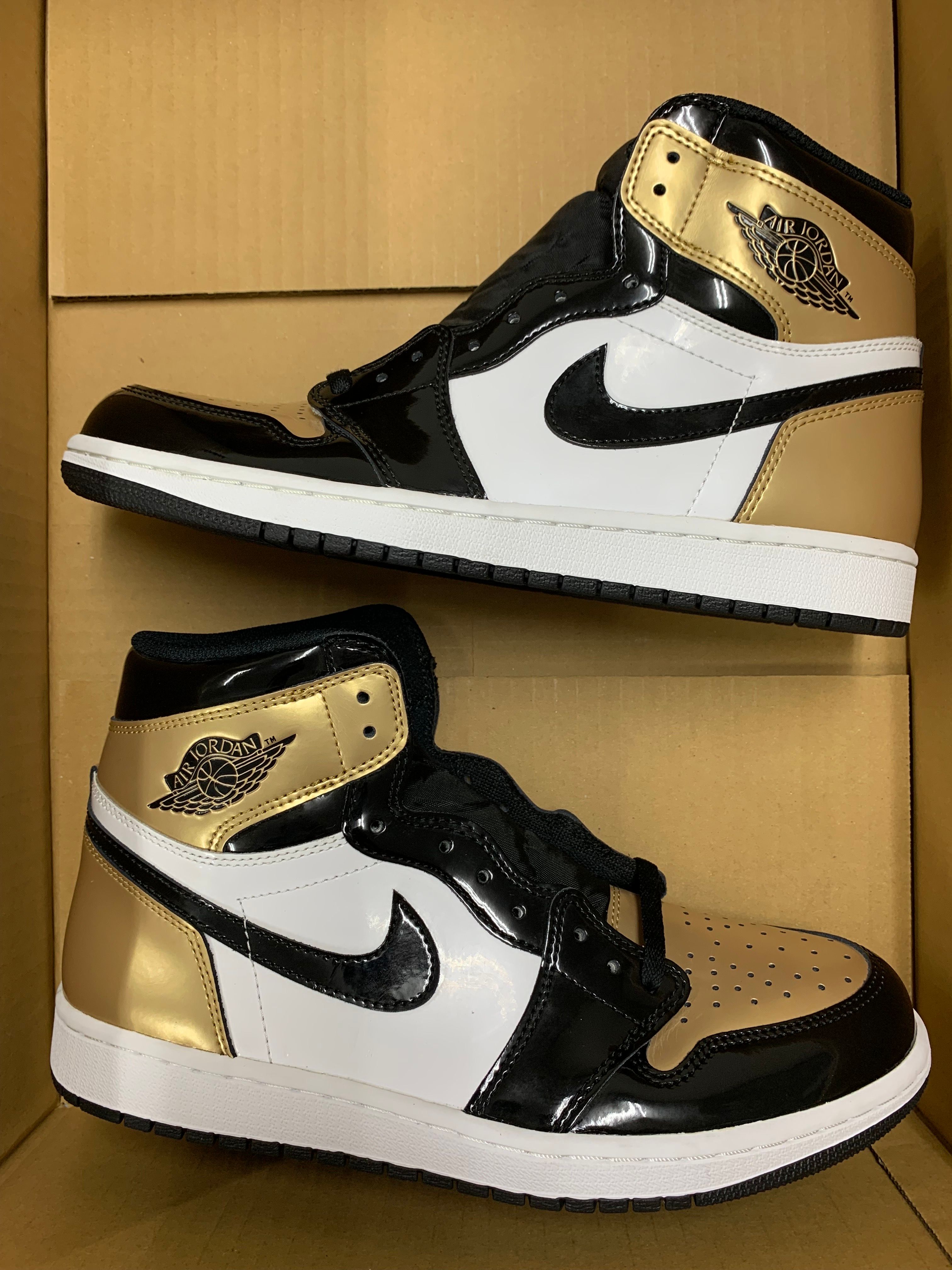 Nike Air Jordan 1 Retro High OG NRG "Gold Toe"
