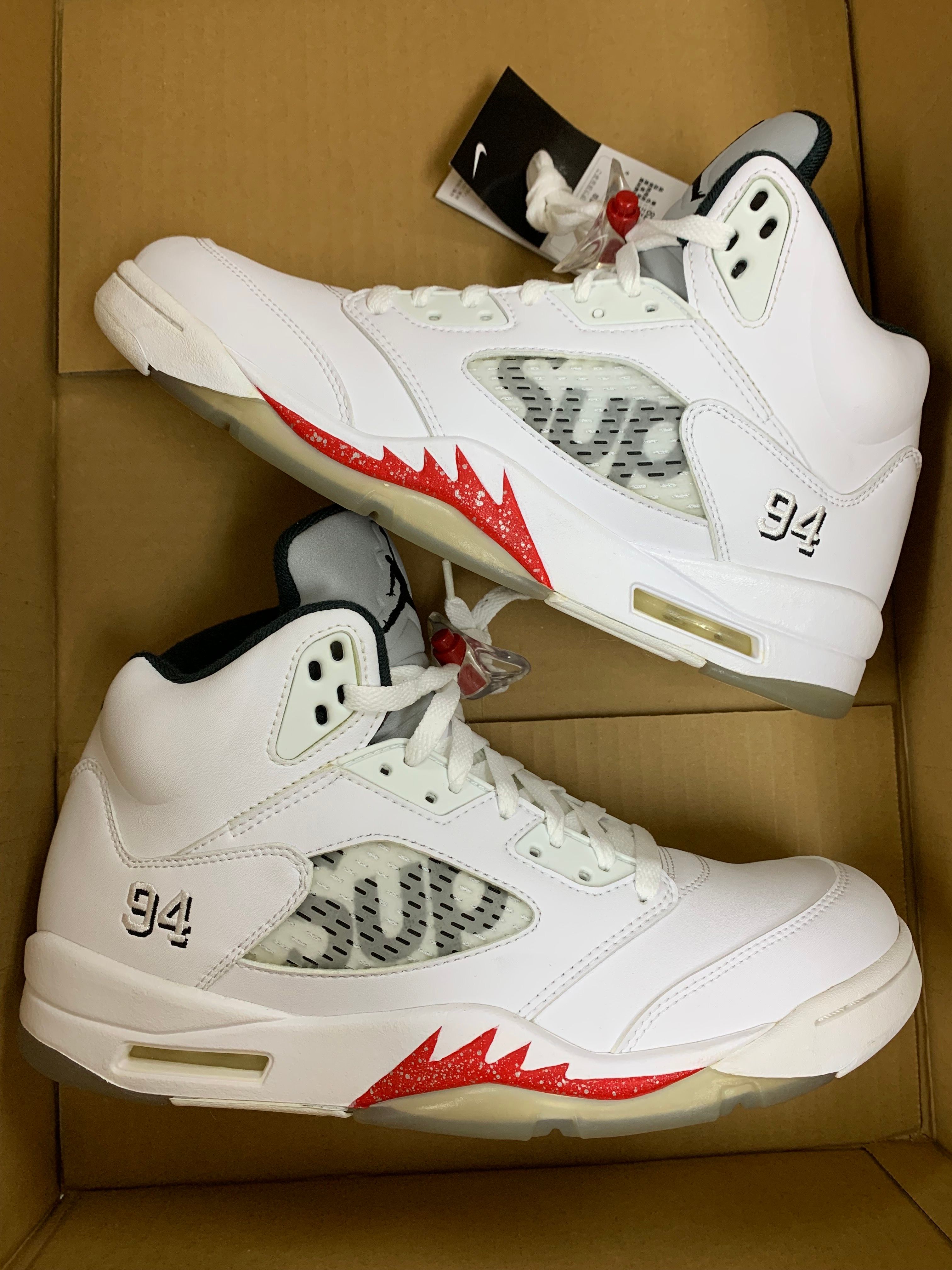 Supreme × Nike Air Jordan 5 Retro "White"