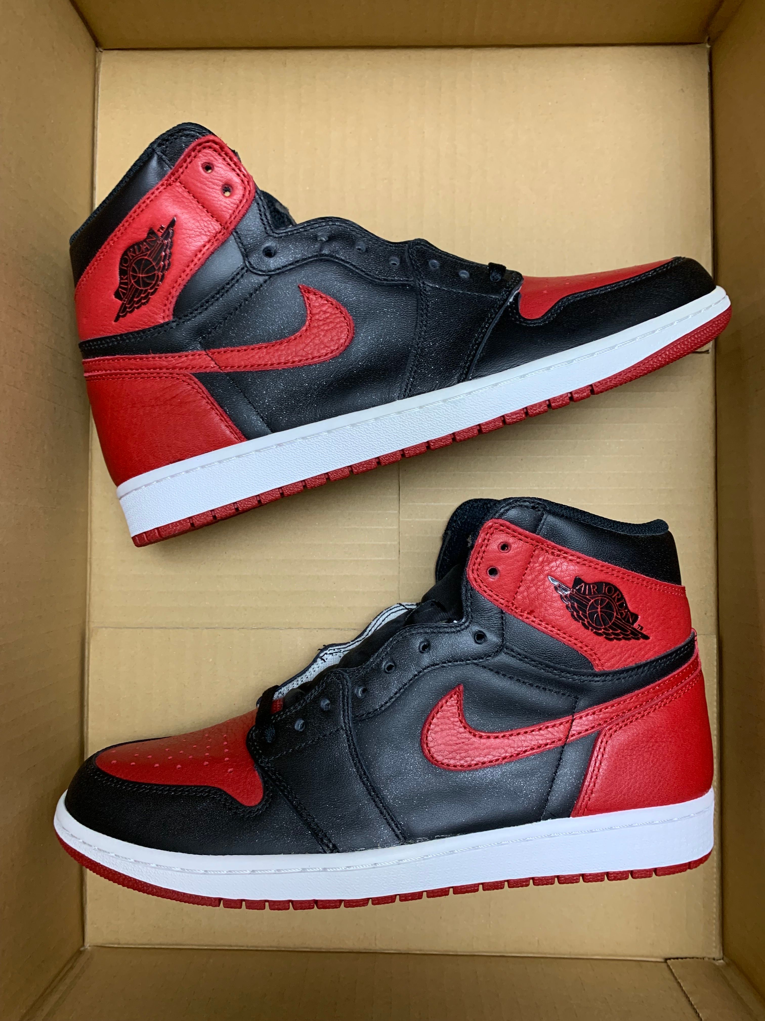 Nike Air Jordan 1 Retro High OG "Bred/Banned" (2016)