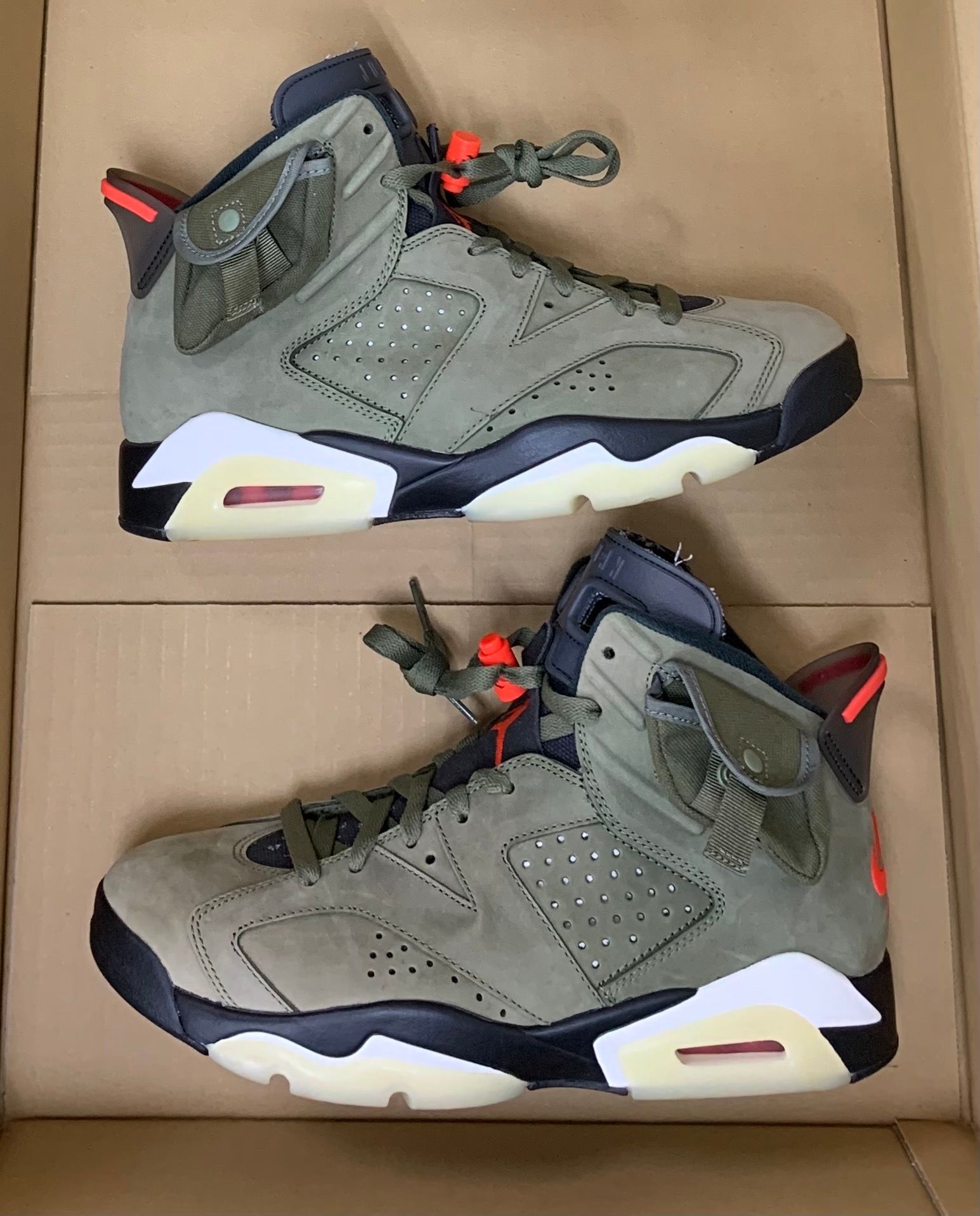 Travis Scott × Nike Air Jordan 6 Retro "Medium Olive"