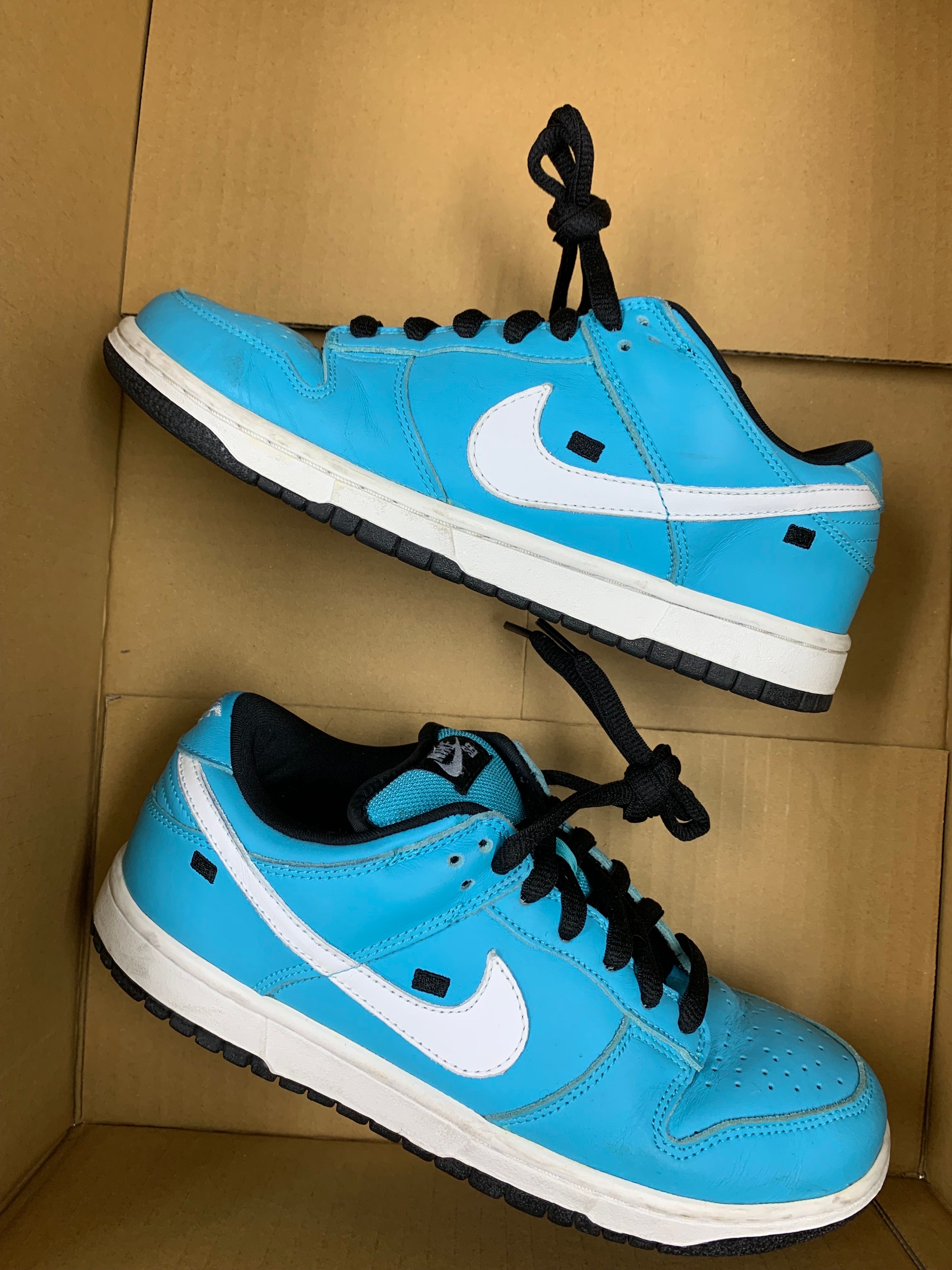 Nike Dunk SB Low "Tokyo Blue Taxi"