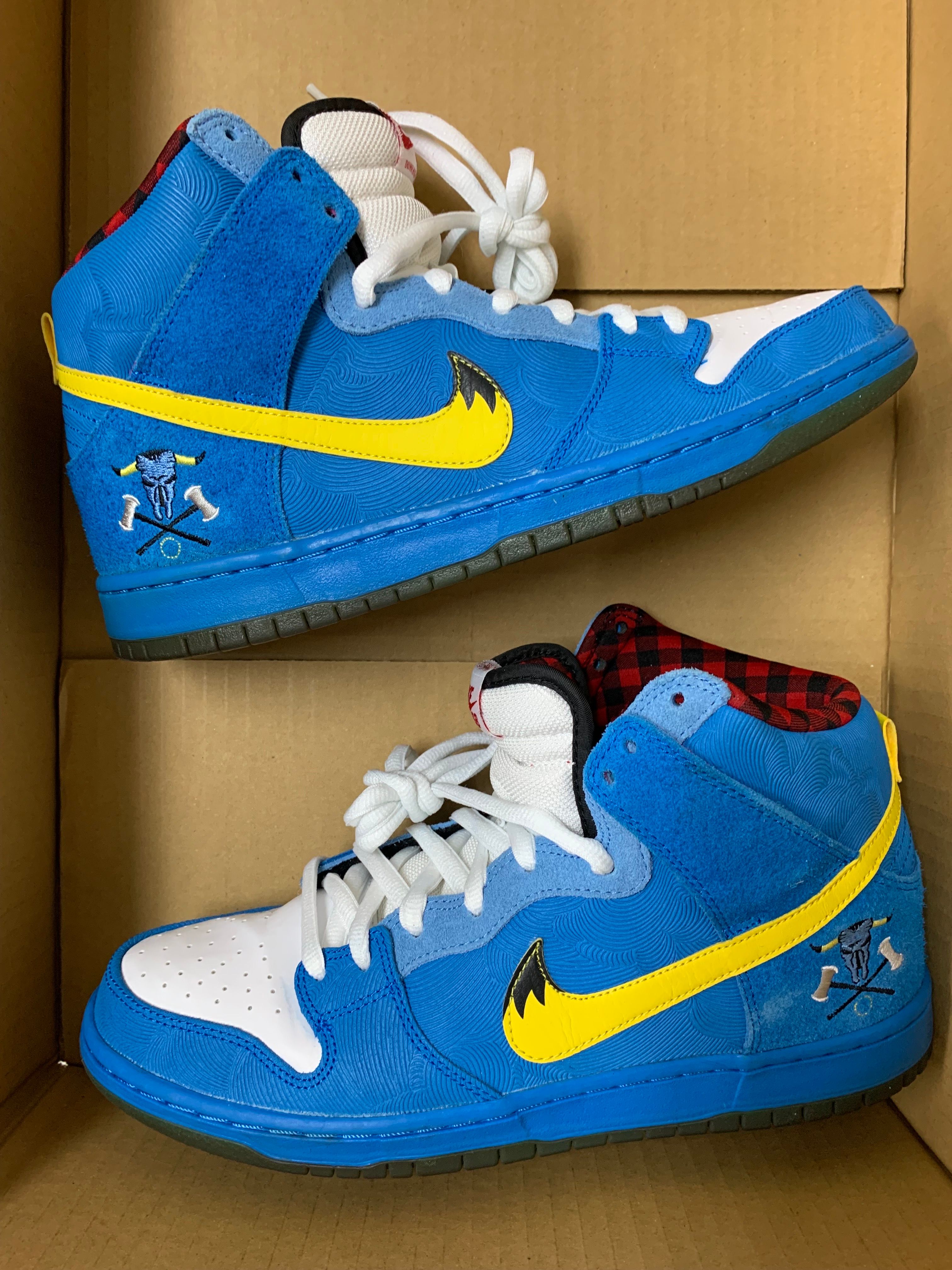Nike Dunk SB High "Familia Blue" 