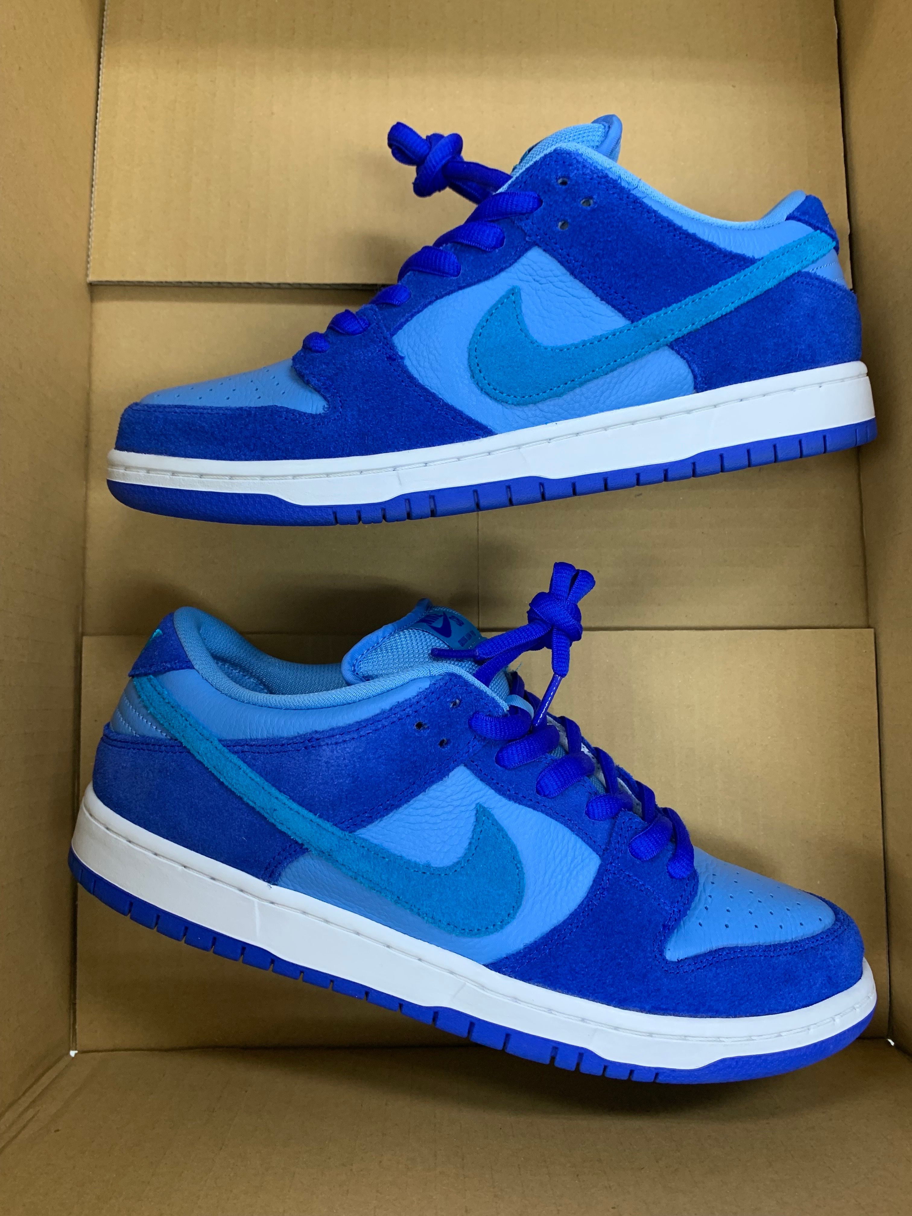 Nike SB Dunk Low "Blue Raspberry"
