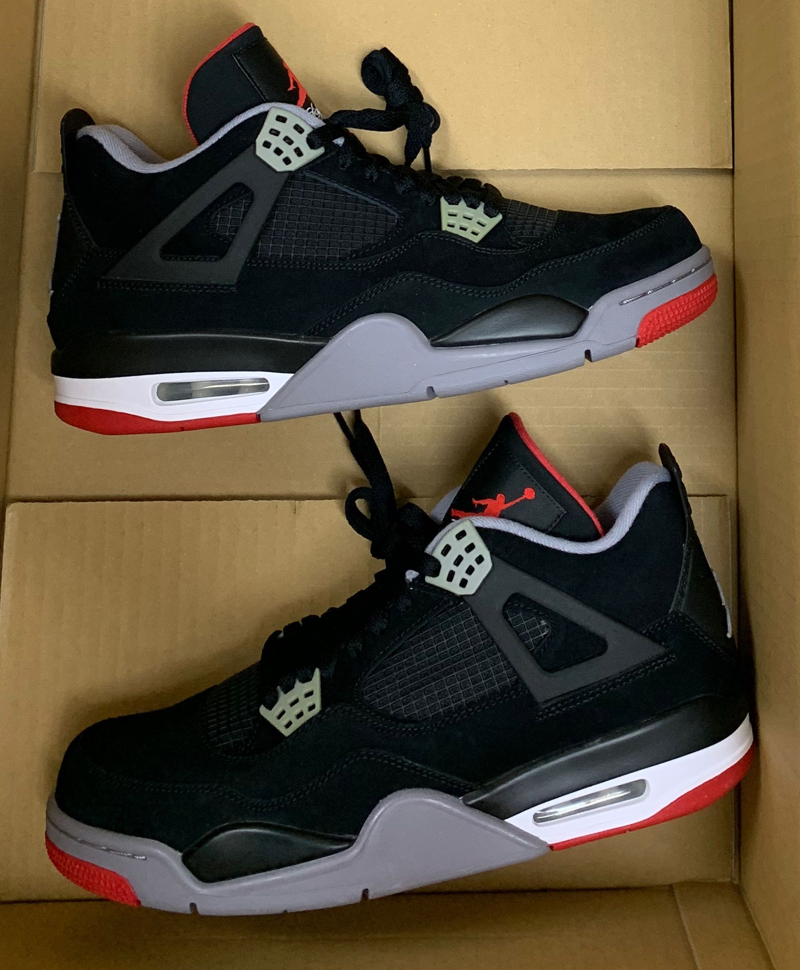 Nike Air Jordan 4 Retro "Black/Cement Grey/Fire Red" (2012)