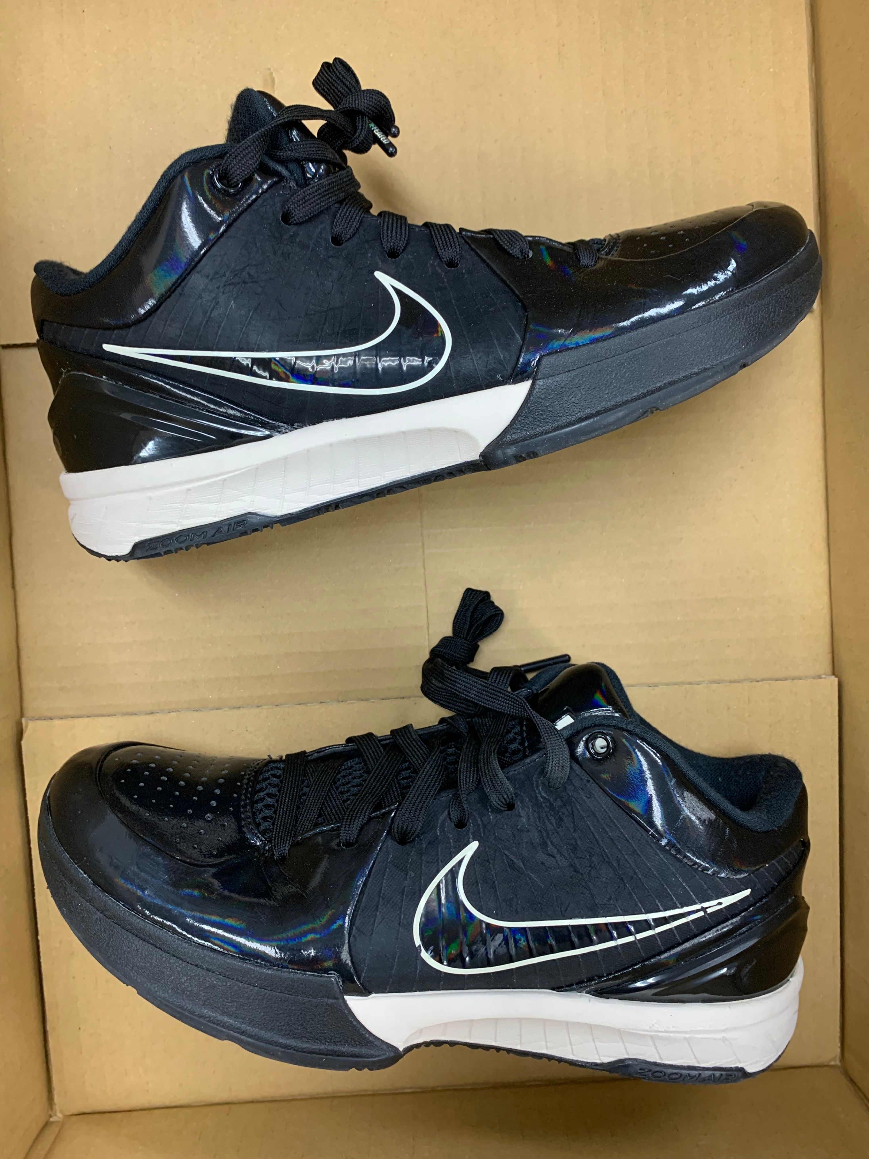 UNDEFEATED × Nike Kobe 4 Protro "Black Mamba"