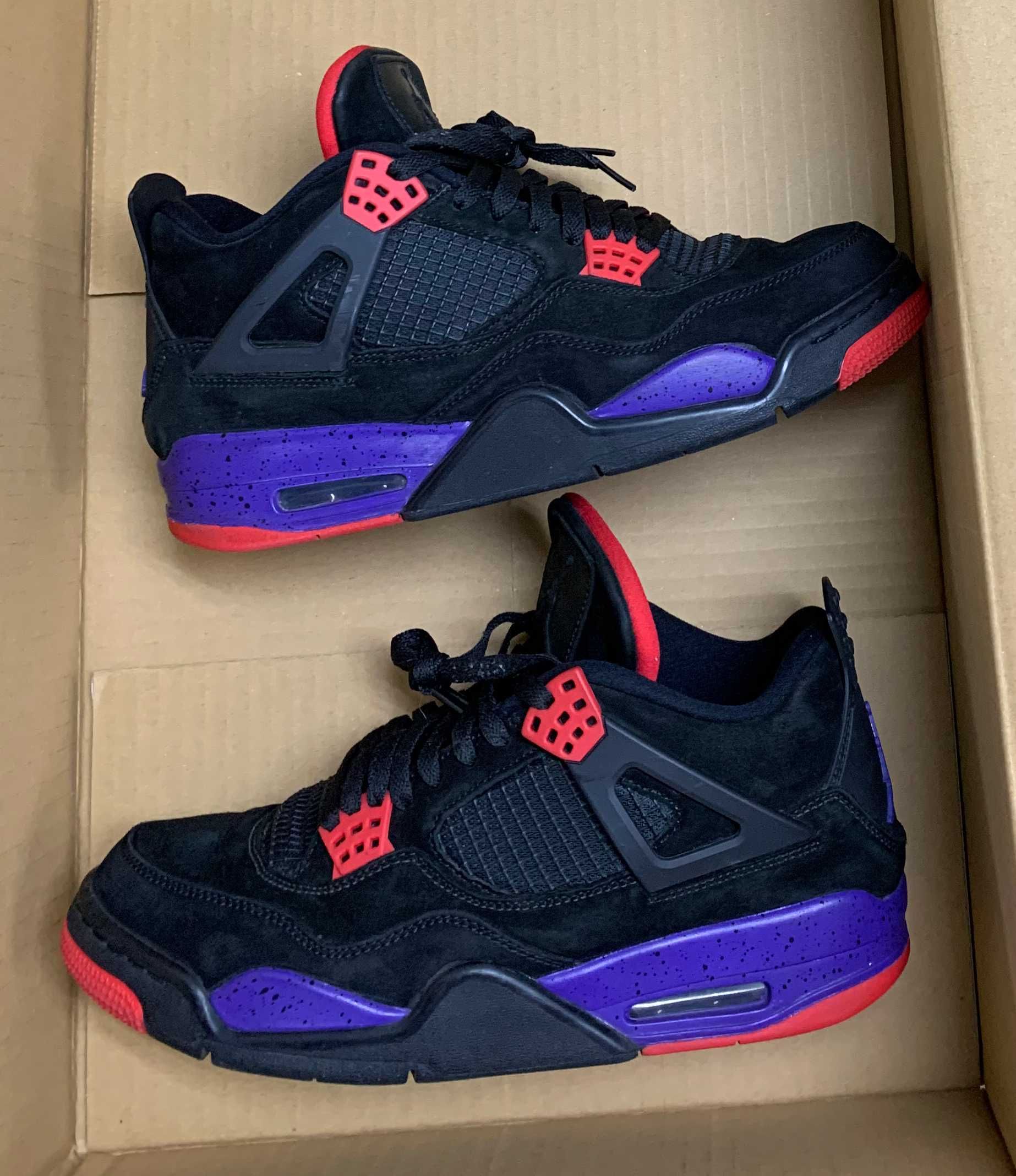 NIKE AIR JORDAN 4 RETRO "RAPTORS"
