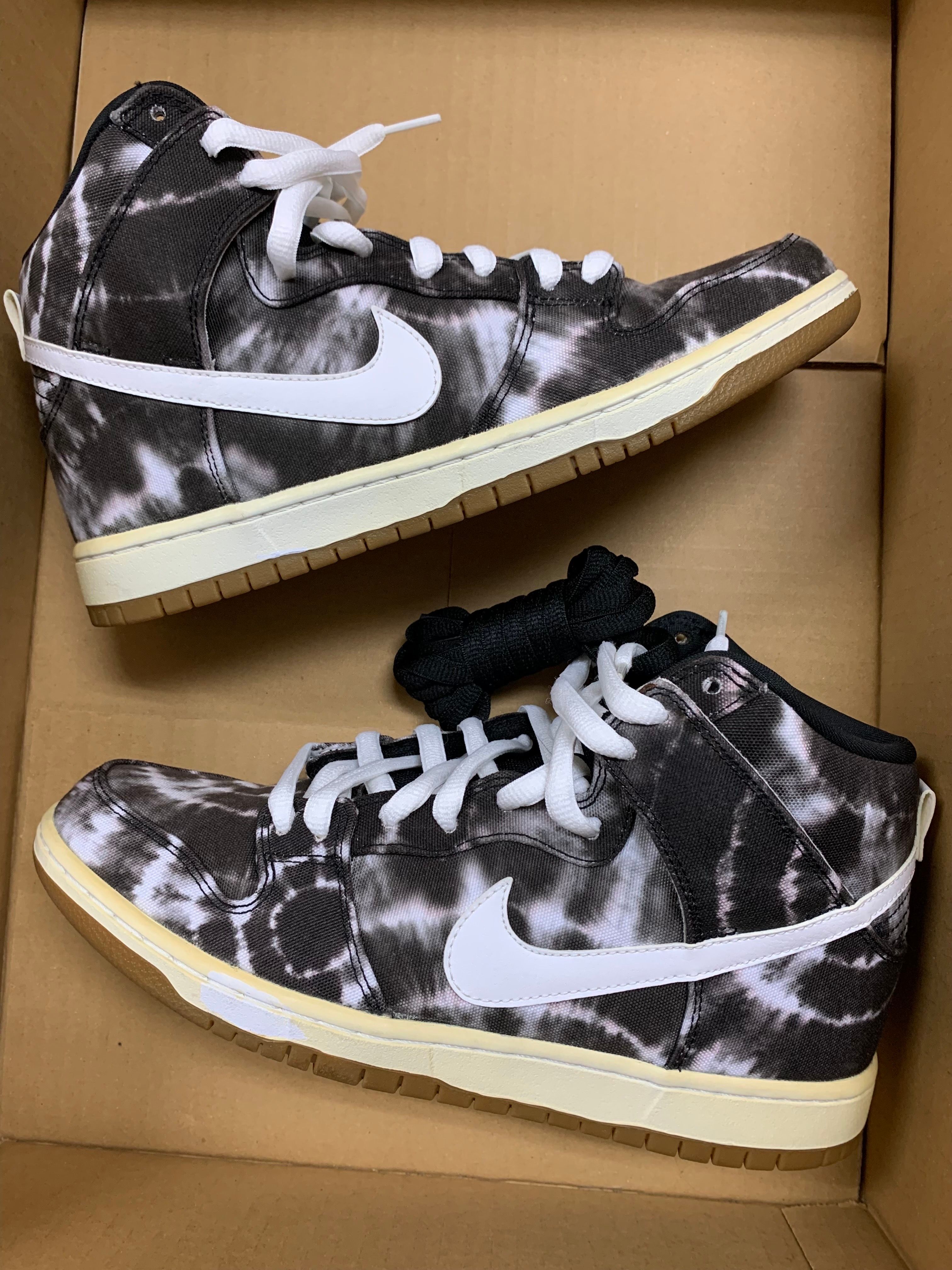 Nike SB Dunk High "Tie Dye Black"