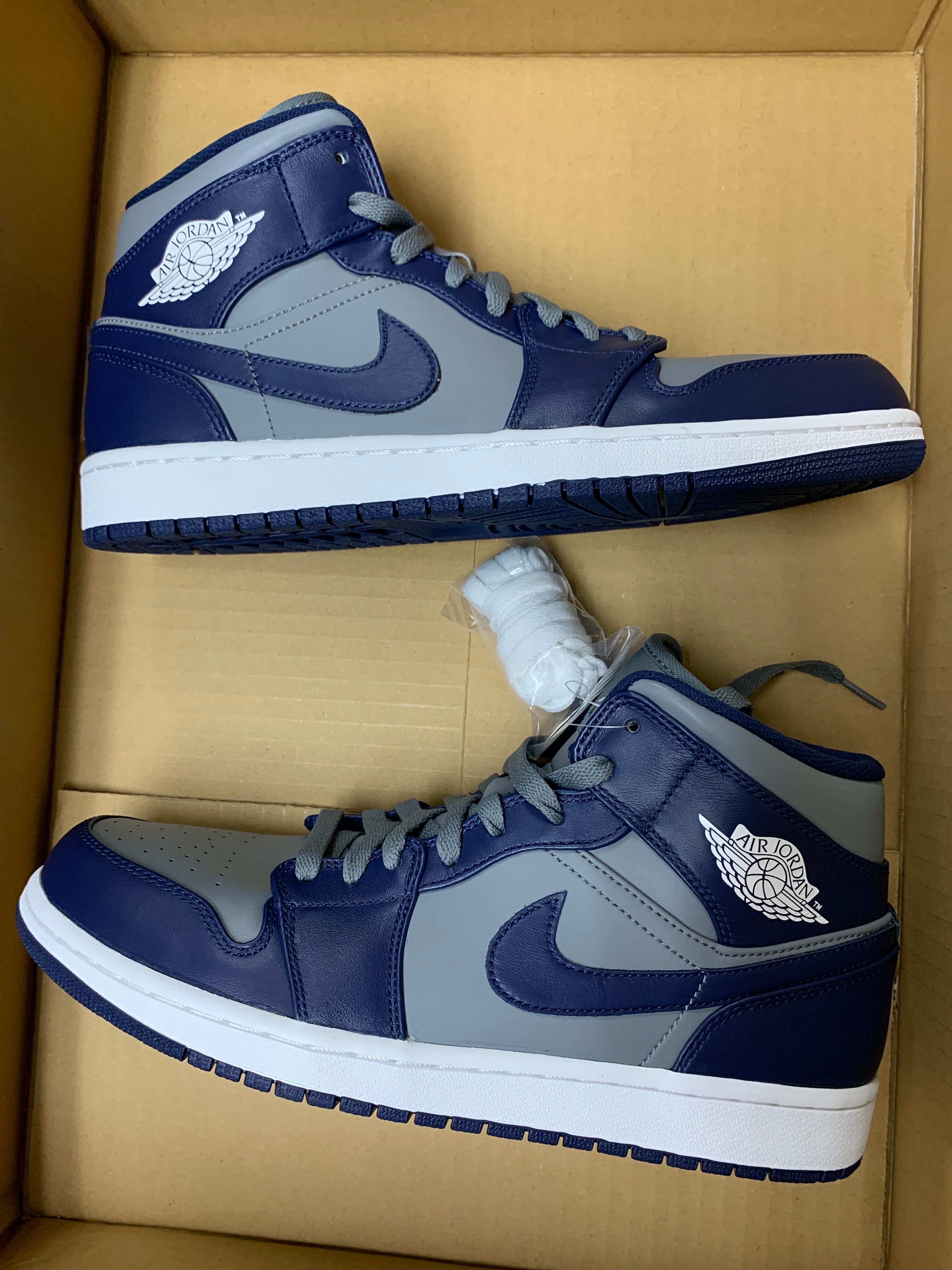 Nike Air Jordan 1 Mid "Georgetown"