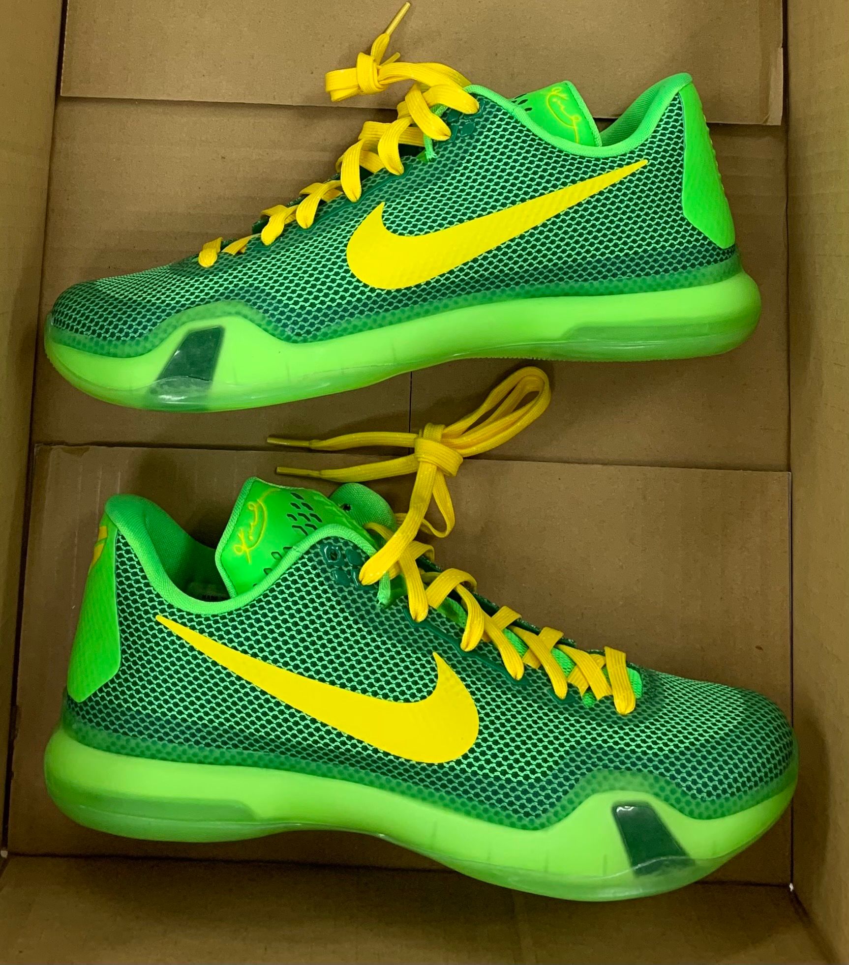 Nike Kobe 10 Vino "Poison Green"