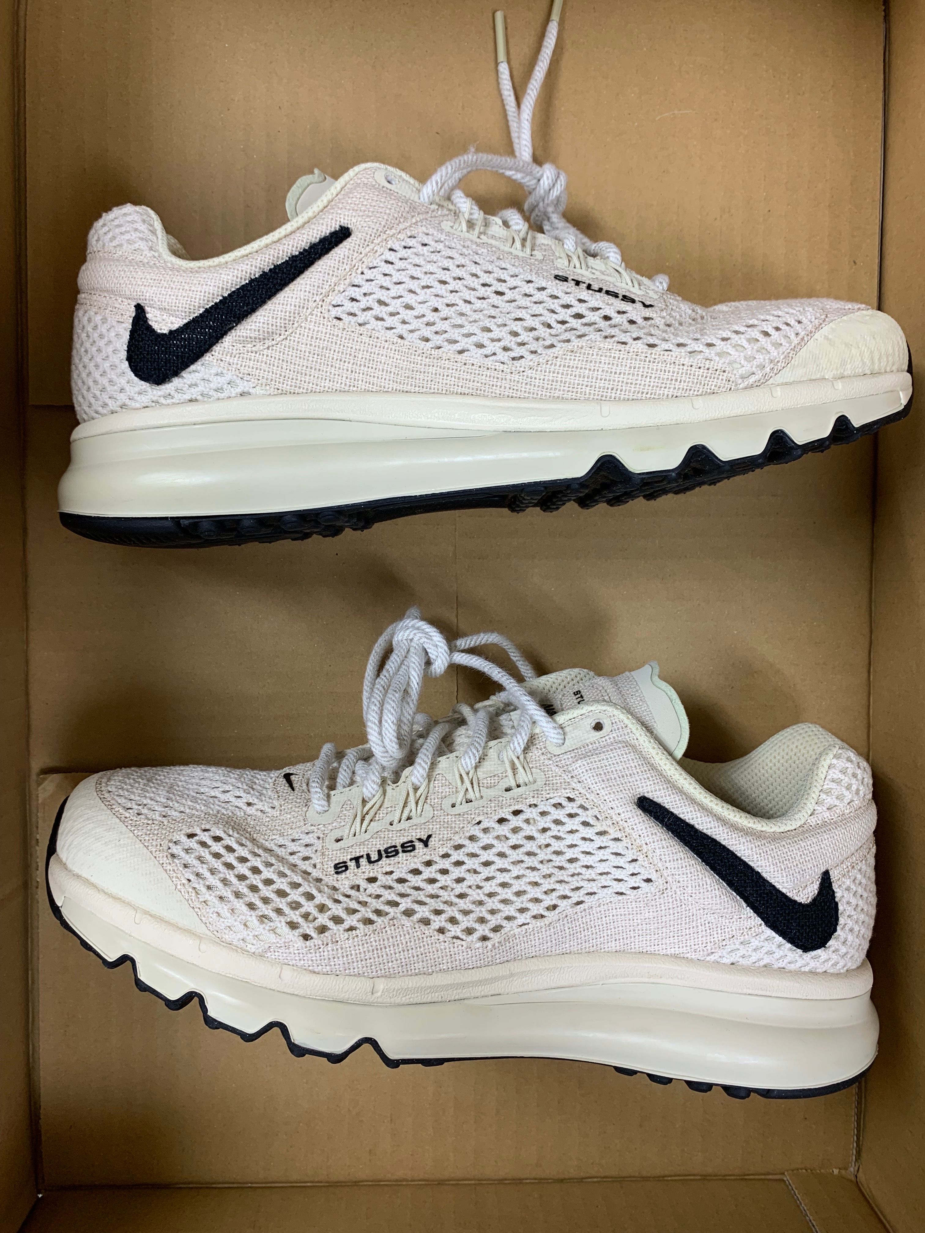 Stussy × Nike Air Max 2013 "Fossil"