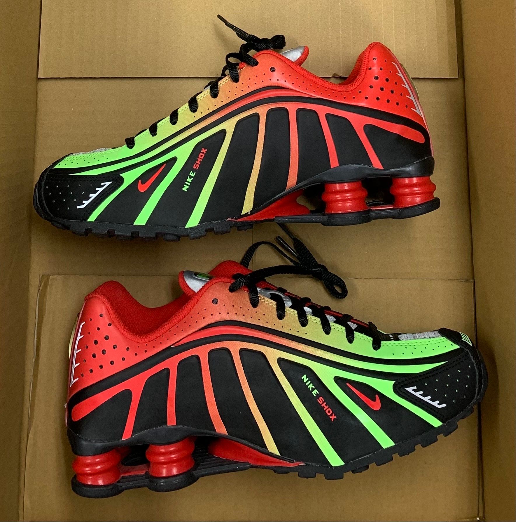 Nike Shox R4 "Neymar Black"