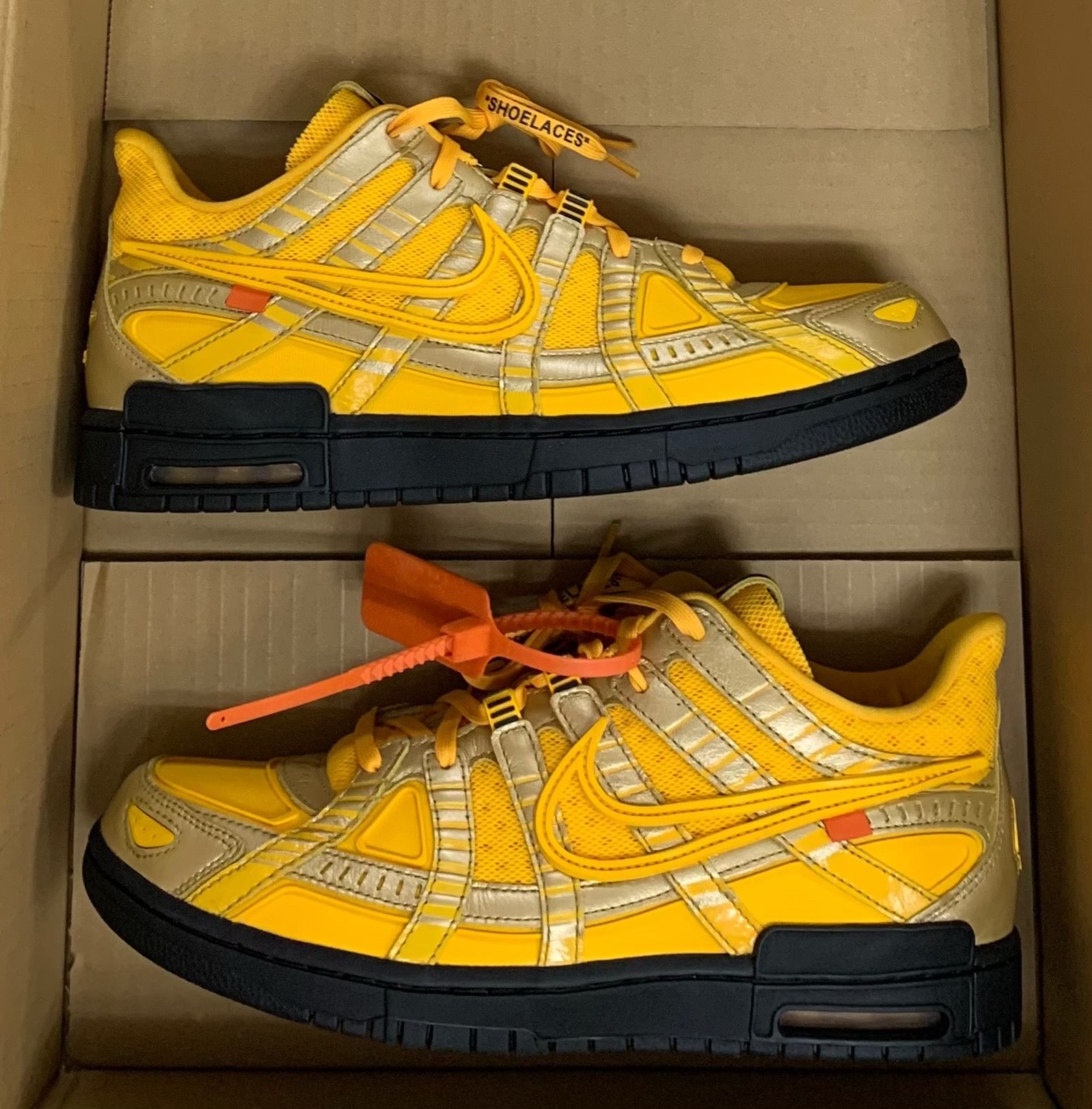 Off-White × Nike Air Rubber Dunk "University Gold"