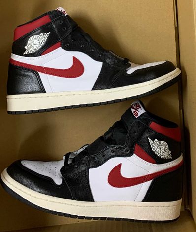 Nike Air Jordan 1 Retro High "Black/White/Sail/Gym Red"