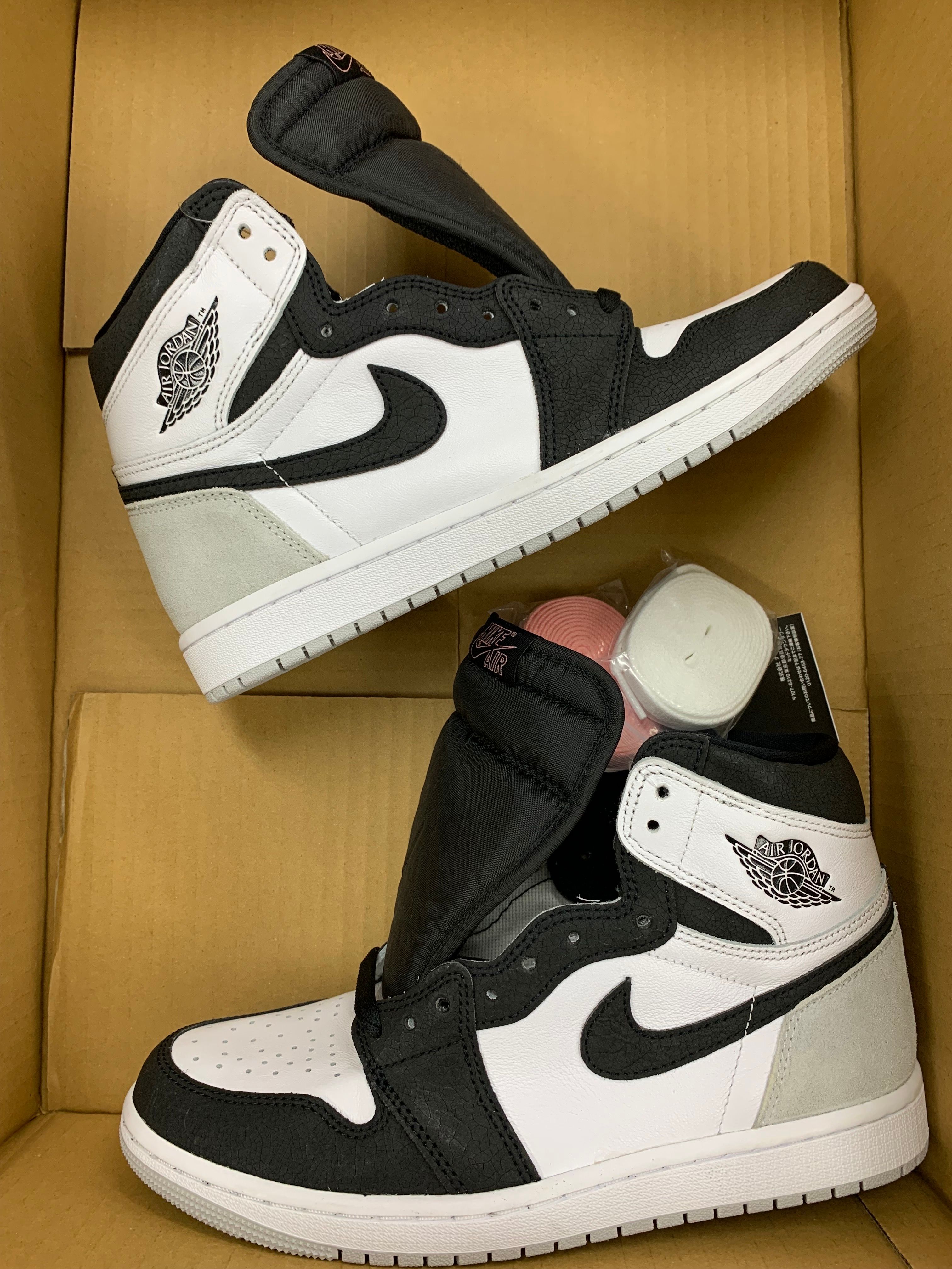 Nike Air Jordan 1 High OG "Bleached Coral"