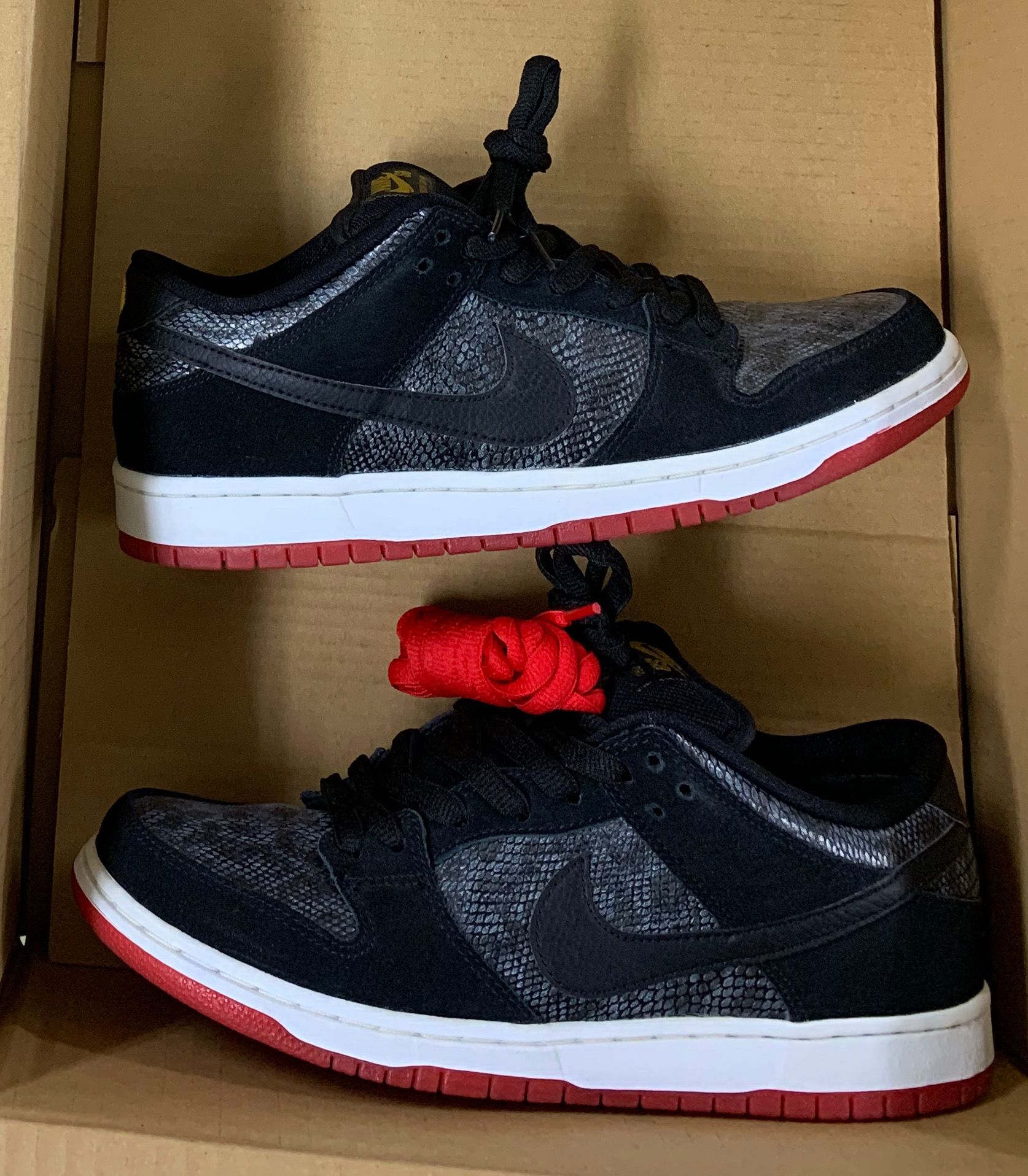 Nike SB Dunk Low "Snake Eyes"