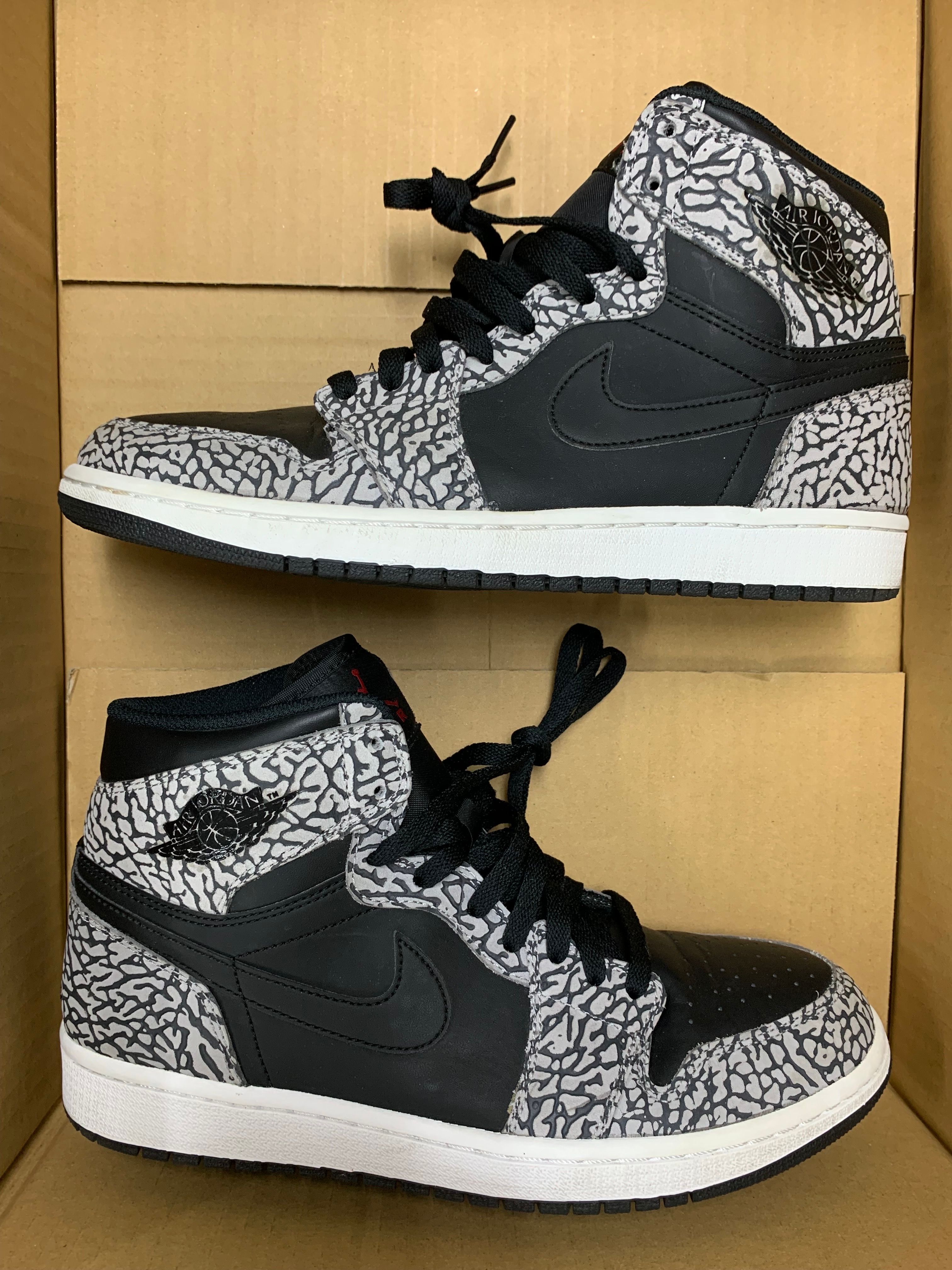 Nike Air Jordan 1 Retro High "Un-Supreme"