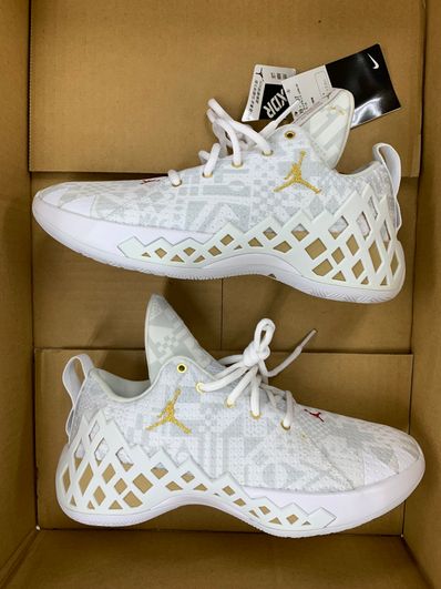 Nike Jordan Jumpman Diamond Low "White/Metallic Gold"